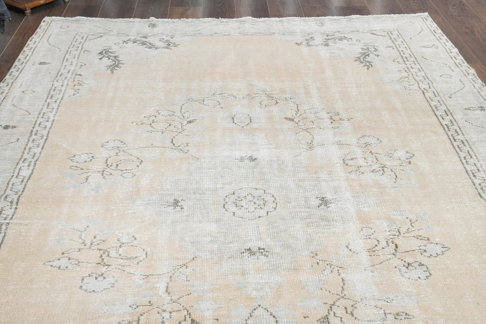 7'1x10'8 ft, VINTAGE AREA RUG - 7