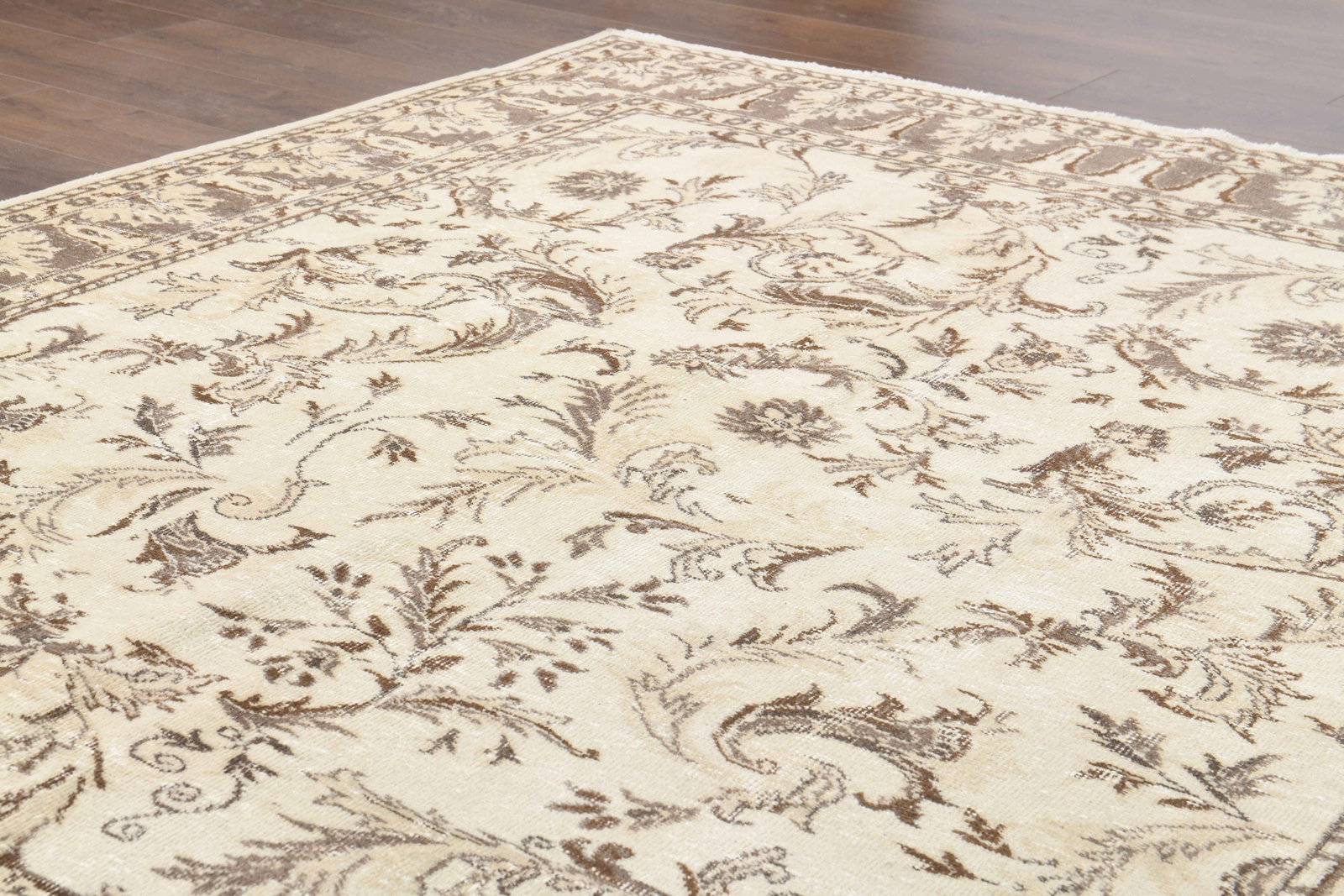 6'4x10 ft, VINTAGE TURKISH RUG - 2