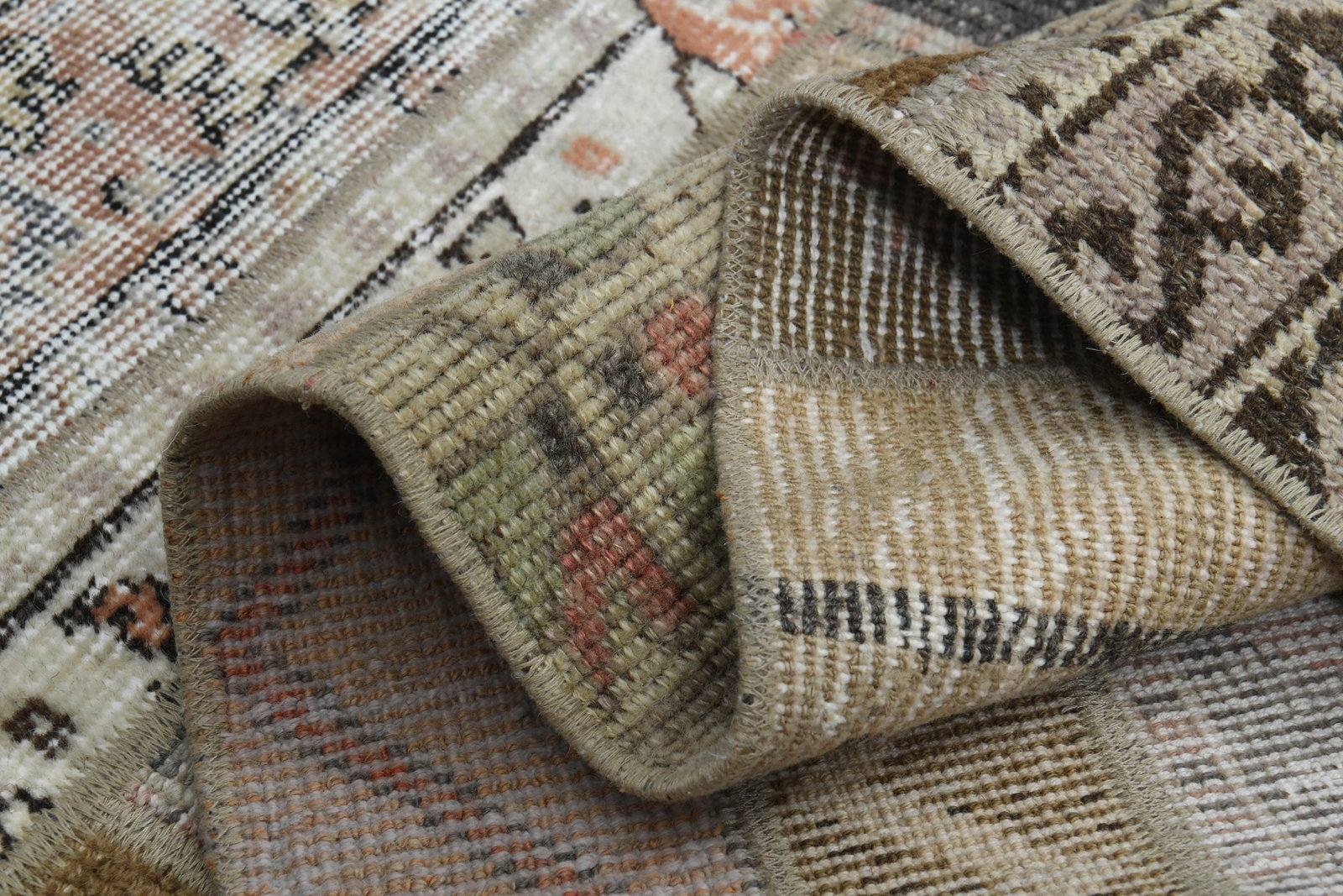 8.1x10.8 ft, OVERSIZED LARGE RUG: Title: 8.1x10.8 ft, OVERSIZED LARGE RUG Description: This Turkish one-of-a-kind Vintage Turkish Rug is hand-knotted and handwoven by the most skilled artisans who use pure wool, in muted, natural