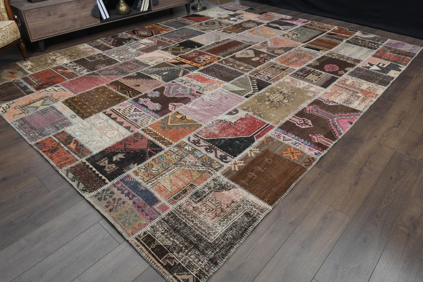 9'9x13'2 ft, PATCHWORK LARGE RUG - 2