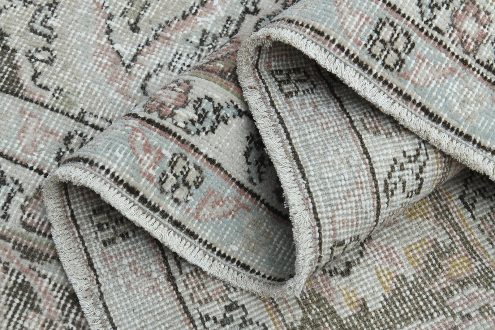 7'9x13'3 ft, TURKISH AREA RUG: Title: 7'9x13'3 ft, TURKISH AREA RUG Description: This Turkish one-of-a-kind Vintage Turkish Rug is hand-knotted and handwoven by the most skilled artisans who use pure wool, in muted, natural tones,