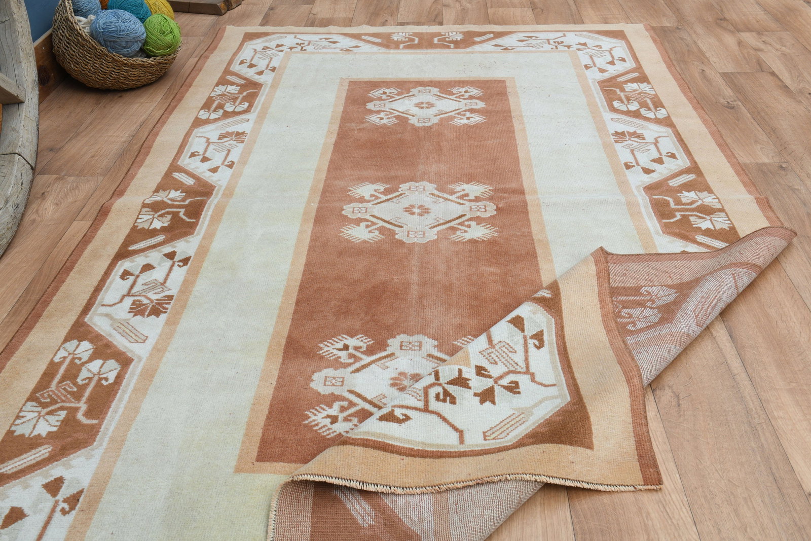 4'9x7'9 ft, BORDERED, TURKISH RUG - 3