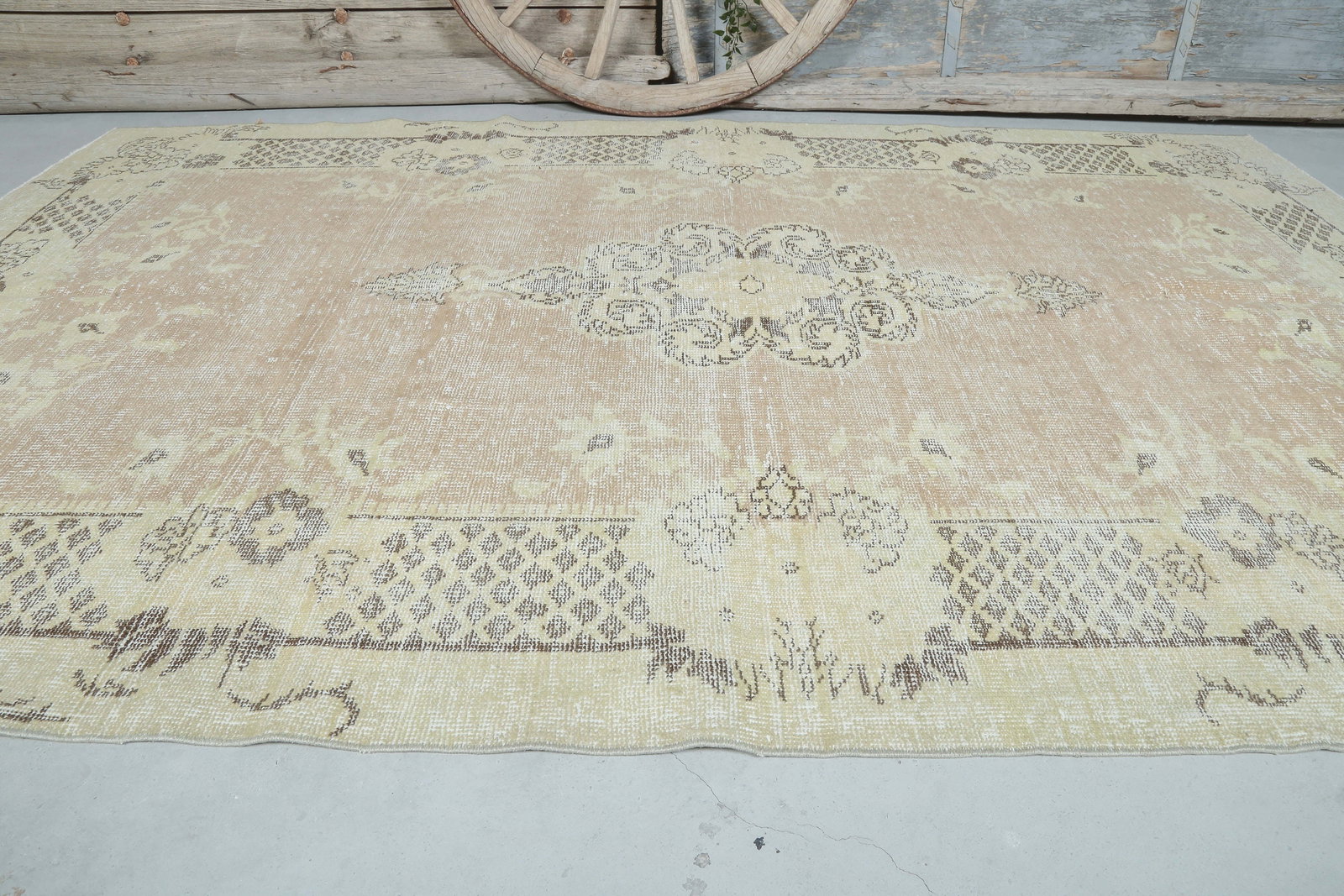6.1x10 Beige Vintage Turkish Oushak Rug - 3