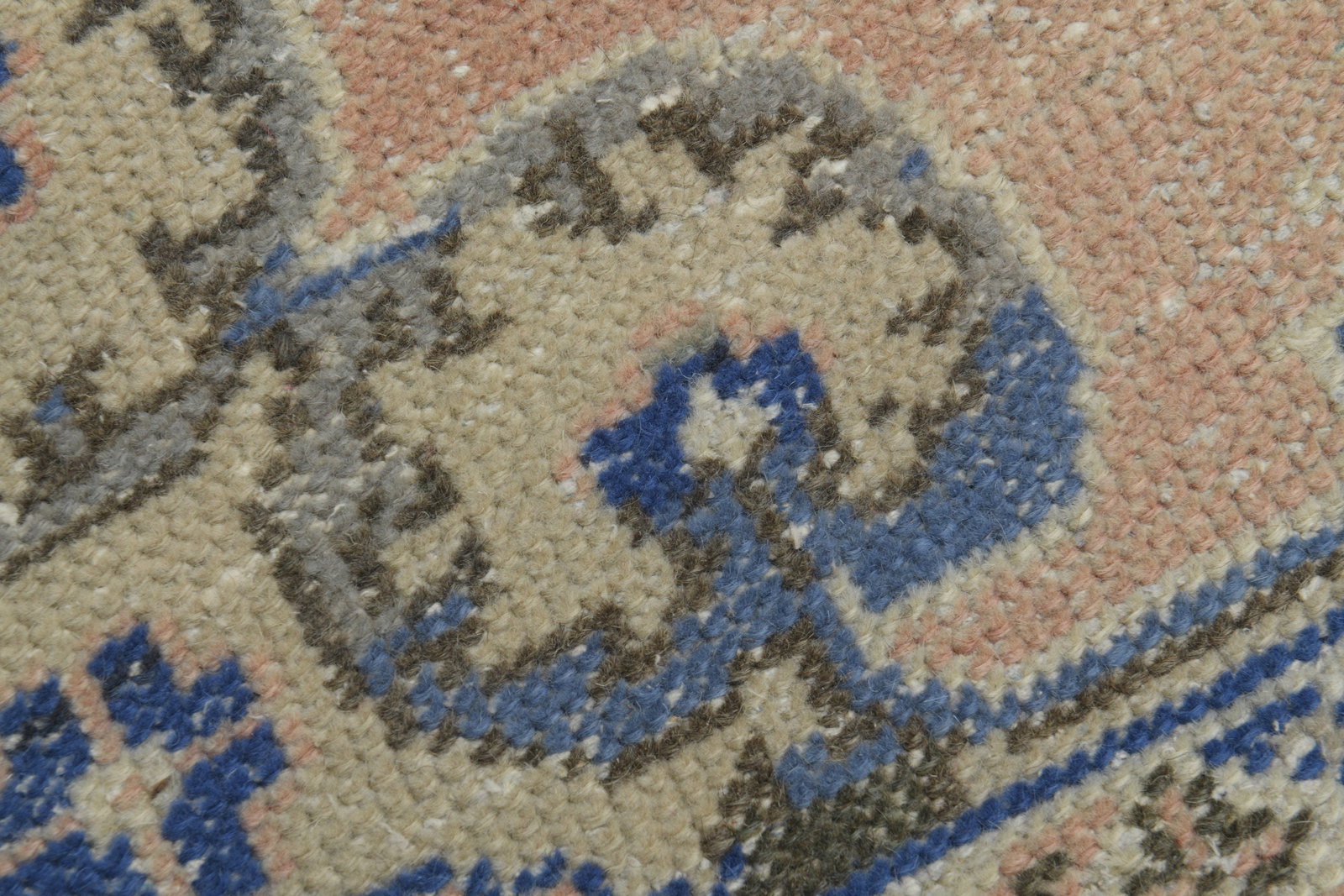 6x9 TURKISH RUG, Faded Pink - 8