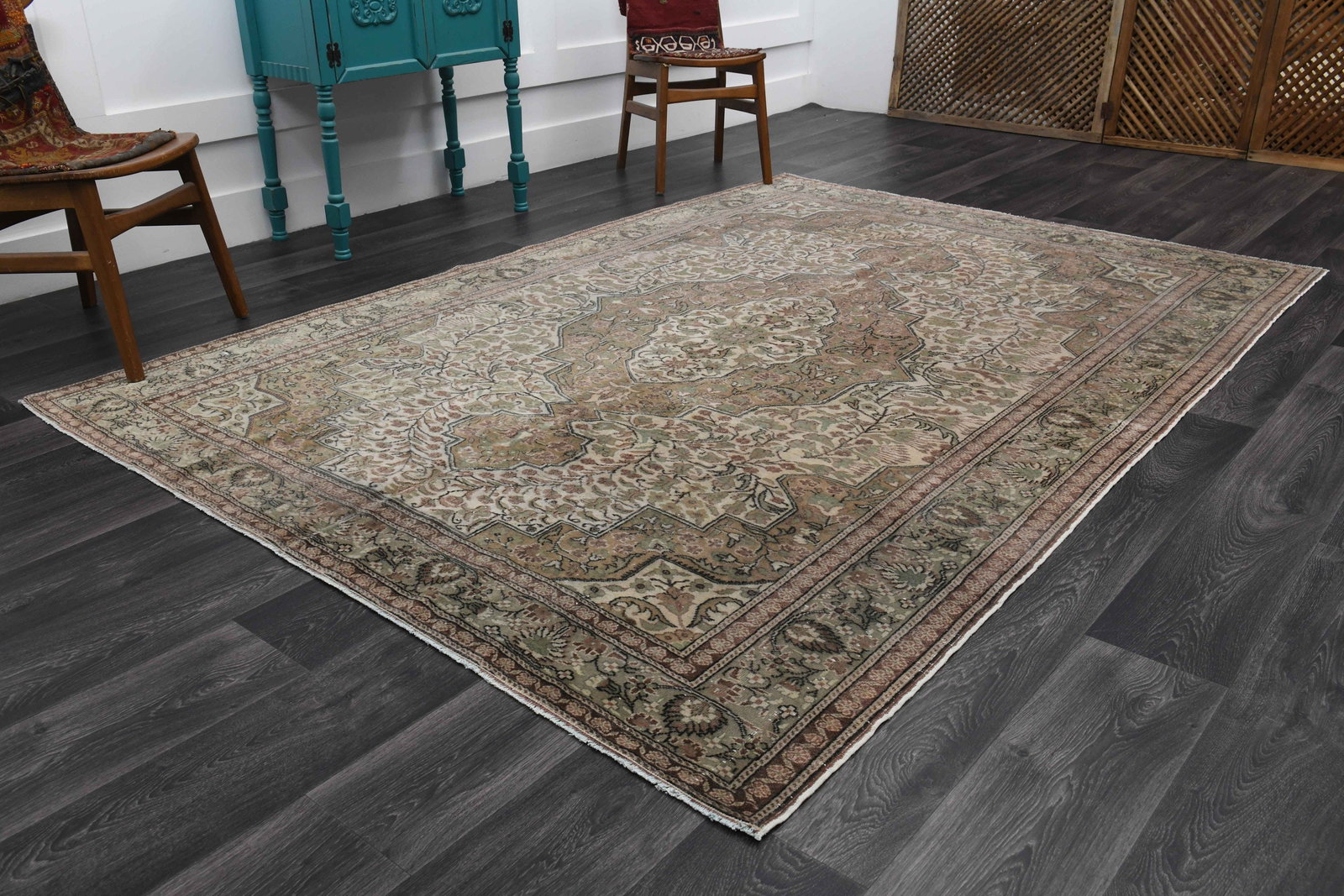 6.4x9.1 ft, ANTIQUE Rug, TURKISH: Title: 6.4x9.1 ft, ANTIQUE Rug, TURKISH Description: This Turkish one-of-a-kind Vintage Turkish Rug is hand-knotted and handwoven by the most skilled artisans who use pure wool, in muted, natural tone