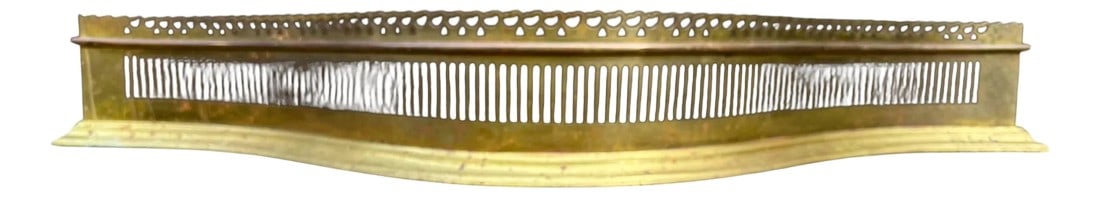 Late 20th Century Colonial Williamsburg Brass Fireplace Fender Attributed to Virginia Metalcrafters: Colonial Williamsburg Brass Fireplace Fender attributed to Virginia Metalcrafters This generously sized fender has a gradual bow in the center to allow for access to tend to the fire and add