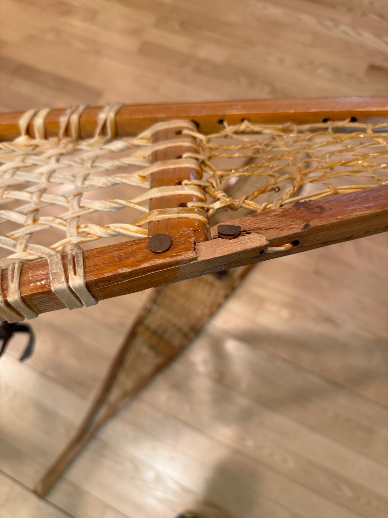 Tall Leather Rawhide Snowshoes Tubbs Vermont Ash Wood Decorative Display-a Pair - 10