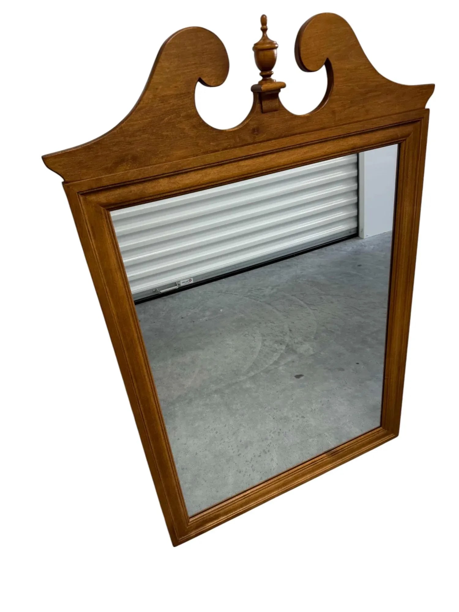 Late 20th Century Ethan Allen Federal Style Nutmeg Maple Wall Mirror - 3