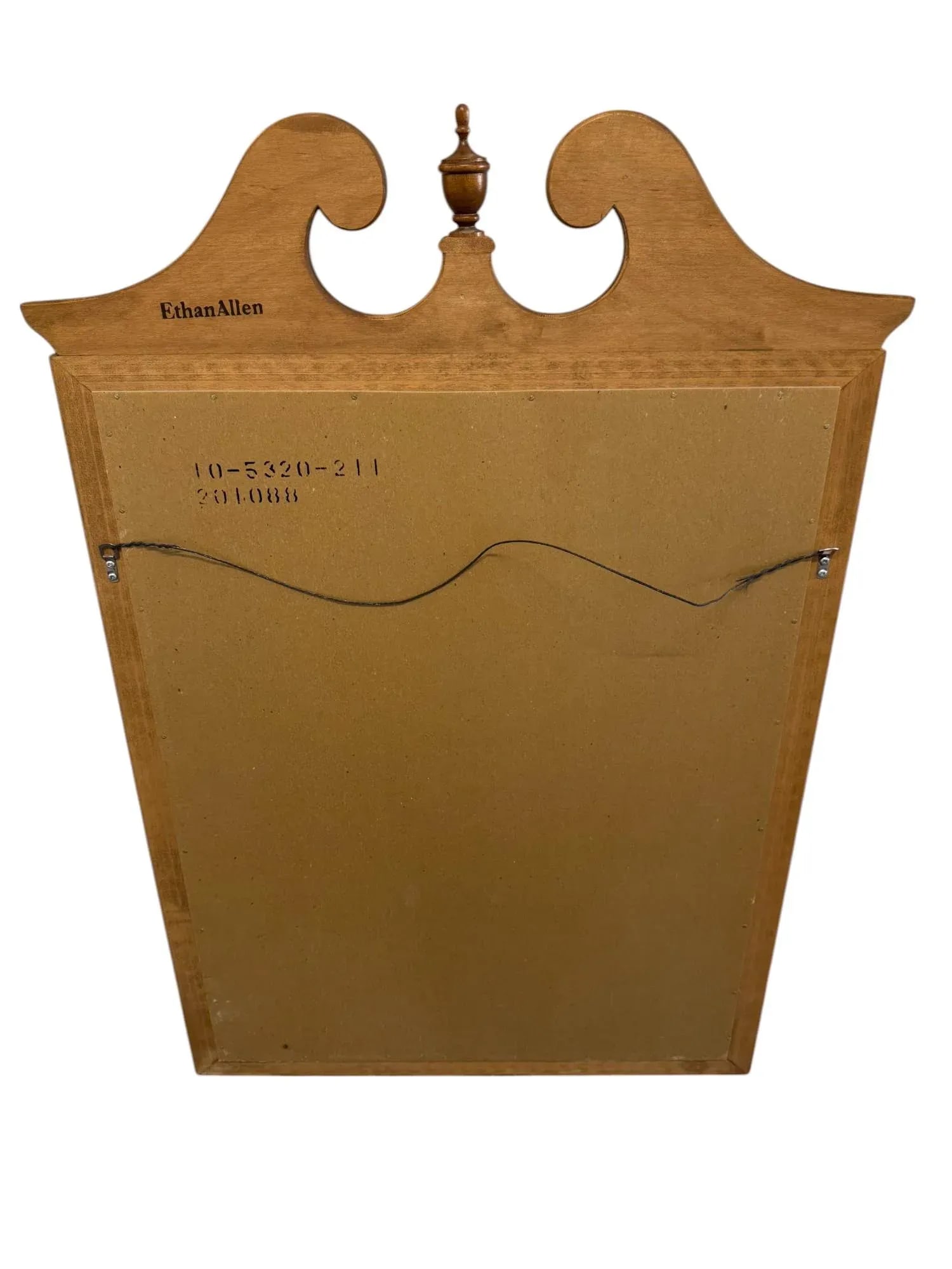 Late 20th Century Ethan Allen Federal Style Nutmeg Maple Wall Mirror - 5