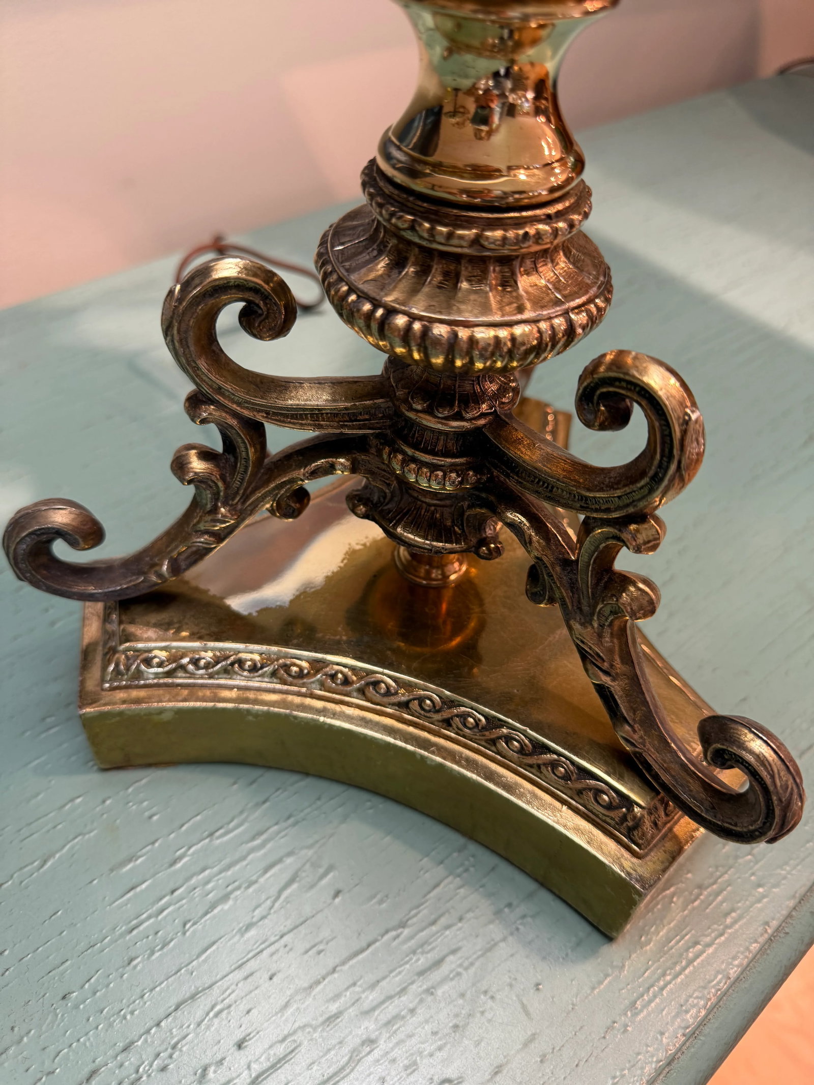 Brass Neoclassical Hollywood Regency Brass Aladdin Tall Table Lamp - 15