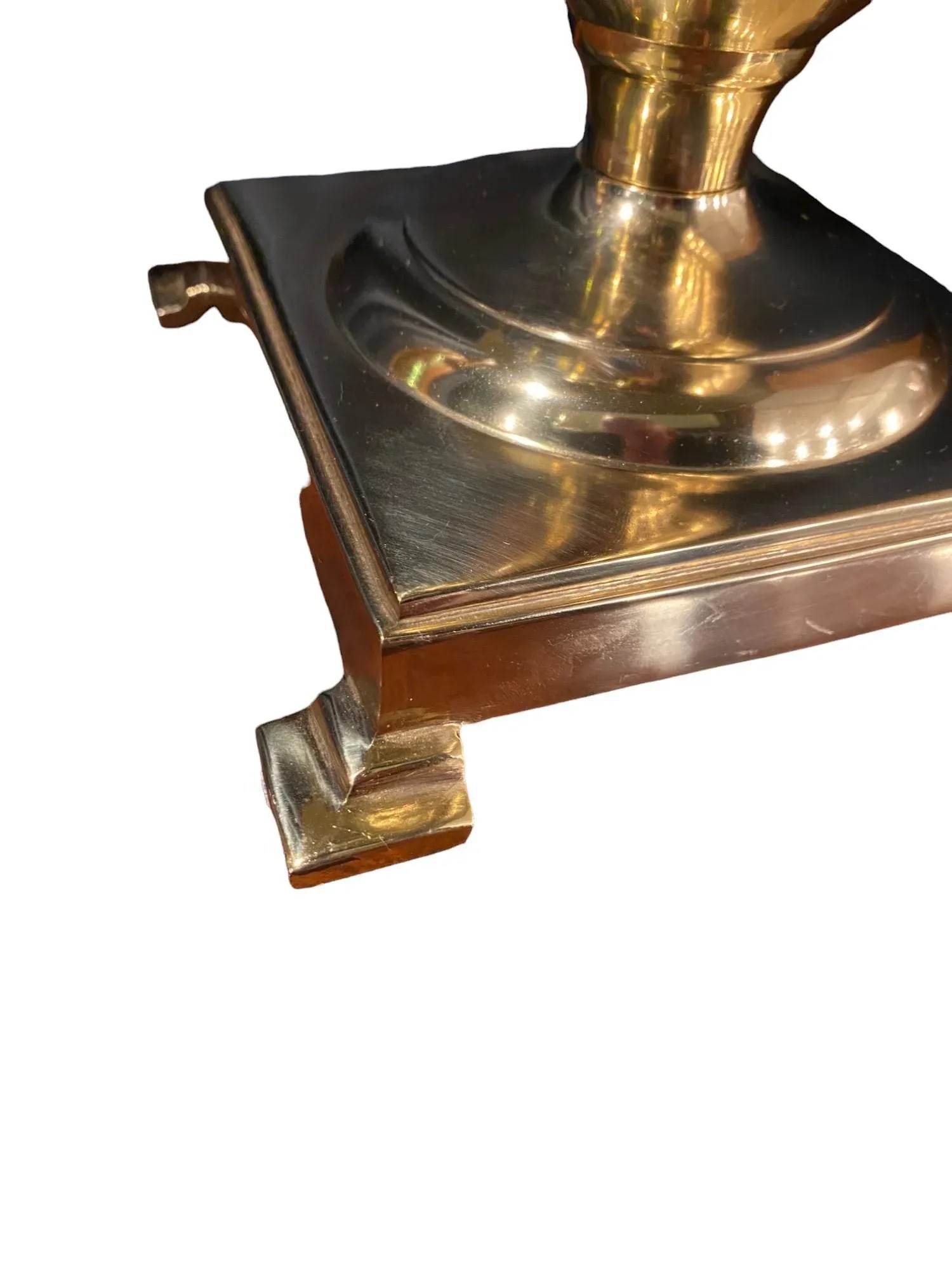 Late 20th Century Brass Pineapple Table Lamp With Tole Shade - 2