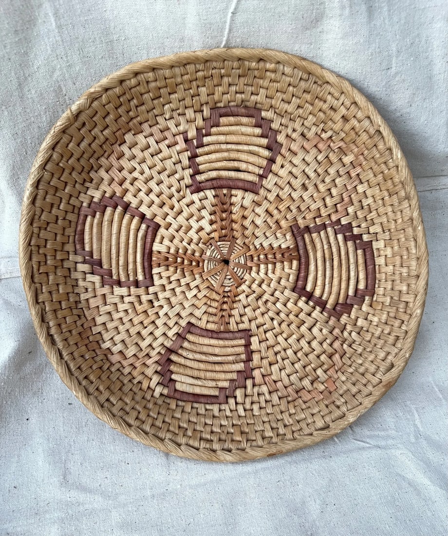 Vintage Woven Raffia/Seagrass Decorative Wall Basket - 2