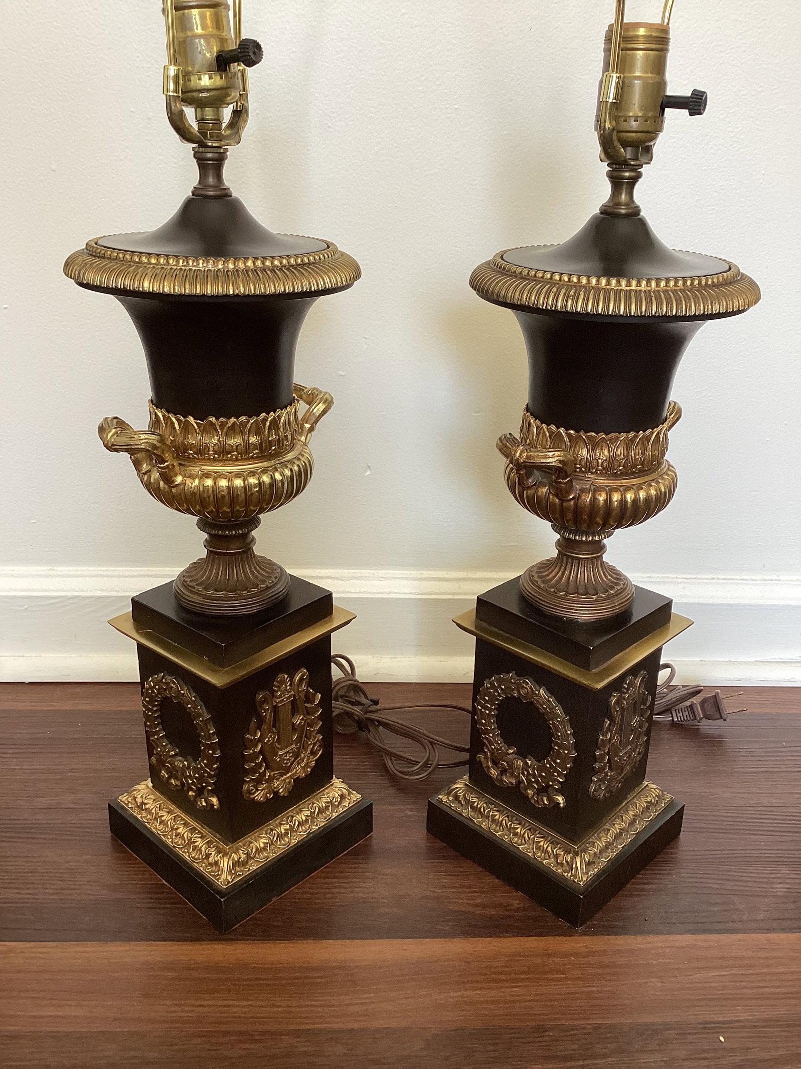 Mid 20th Century Neoclassic Warren Kessler Attributed Urn Form Table Lamps With Gilt Bronze Mounts - - 5