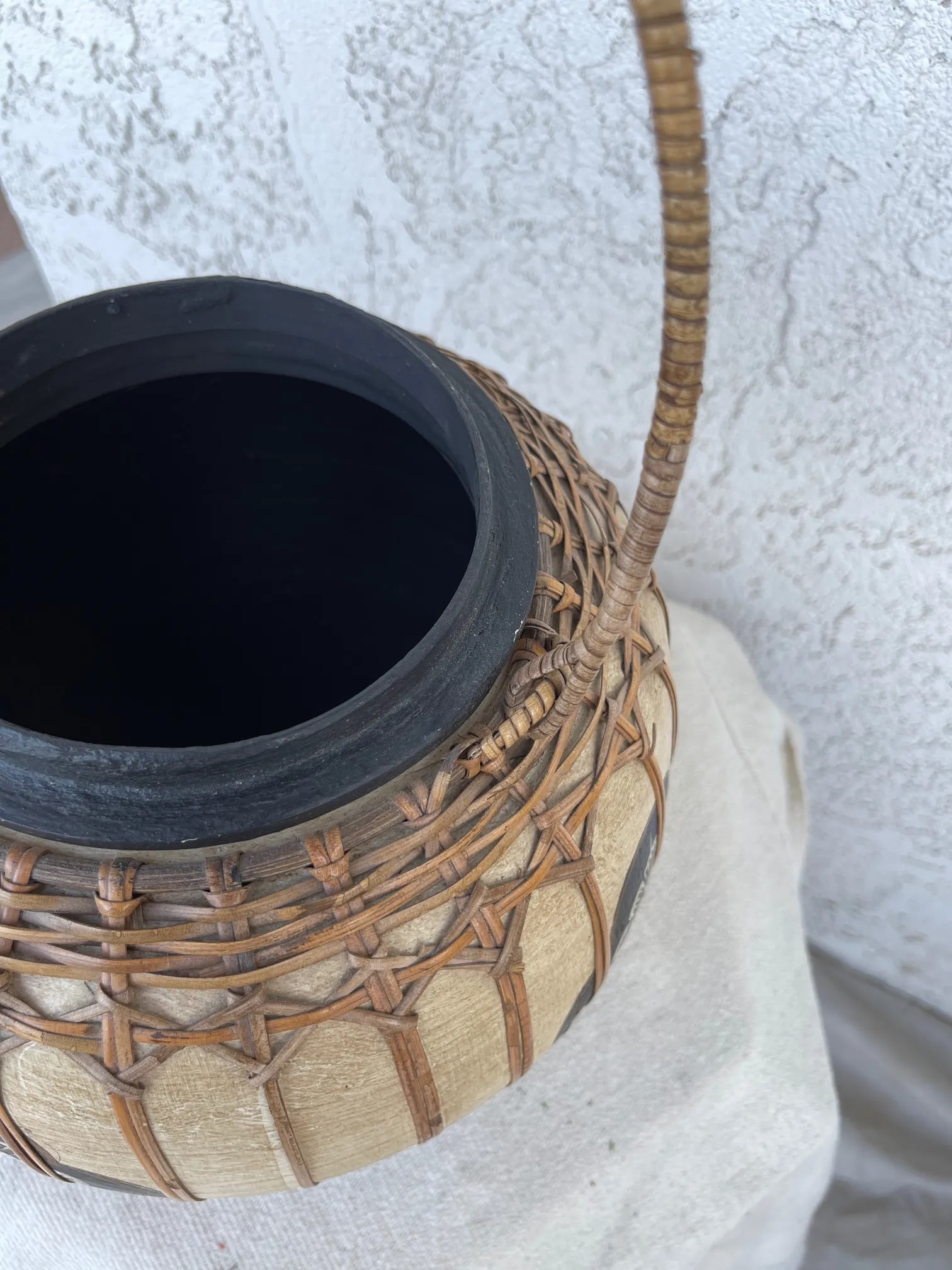 Vintage Asian Paper Mache Rattan Wrapped Container With Handle - 7