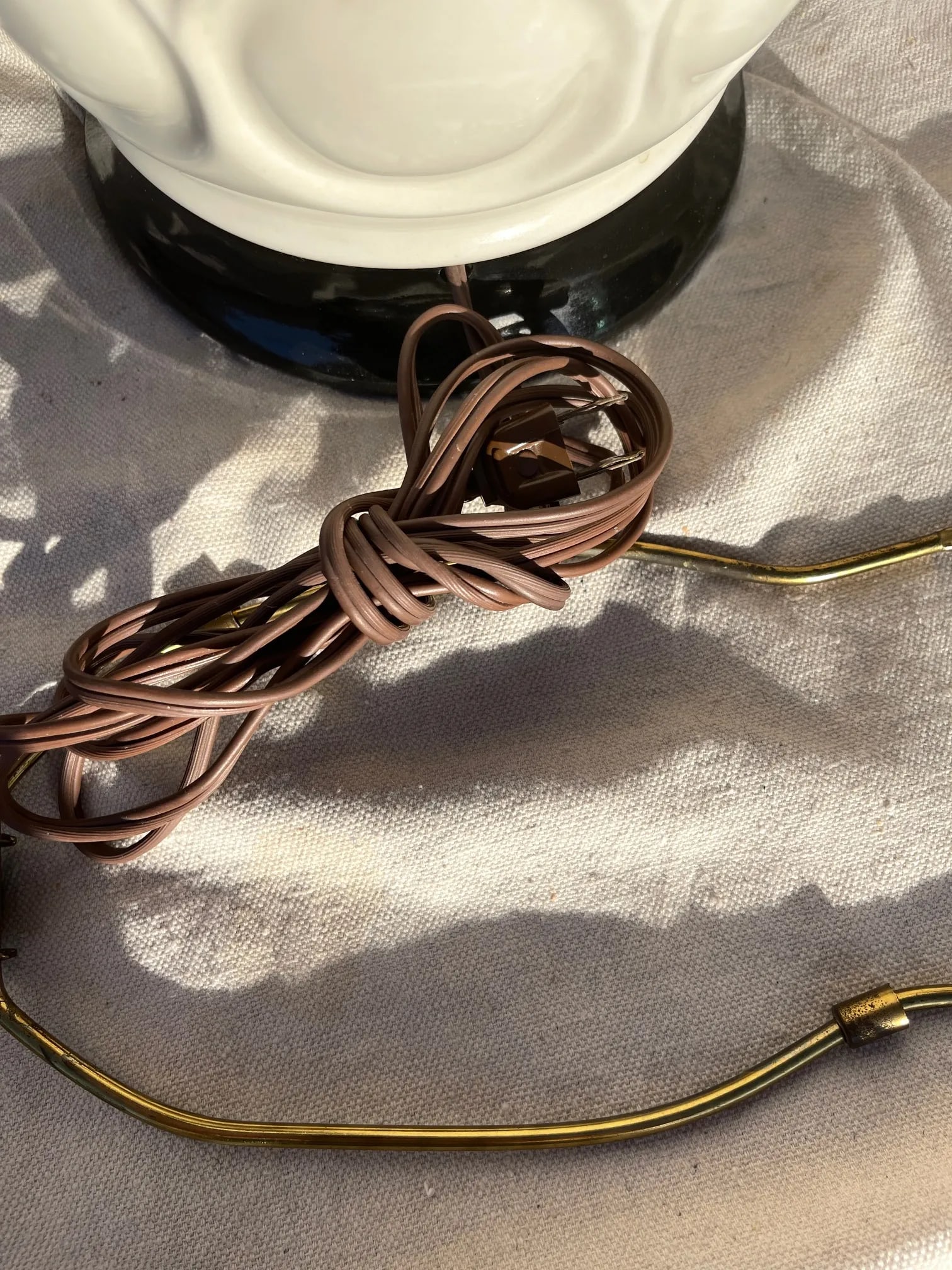 Mid-Century Honi Chilo Ceramic Cream/Black Bubble Table Lamp - 10