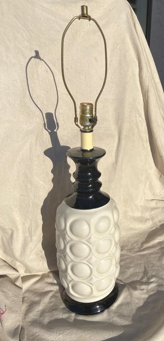 Mid-Century Honi Chilo Ceramic Cream/Black Bubble Table Lamp - 6