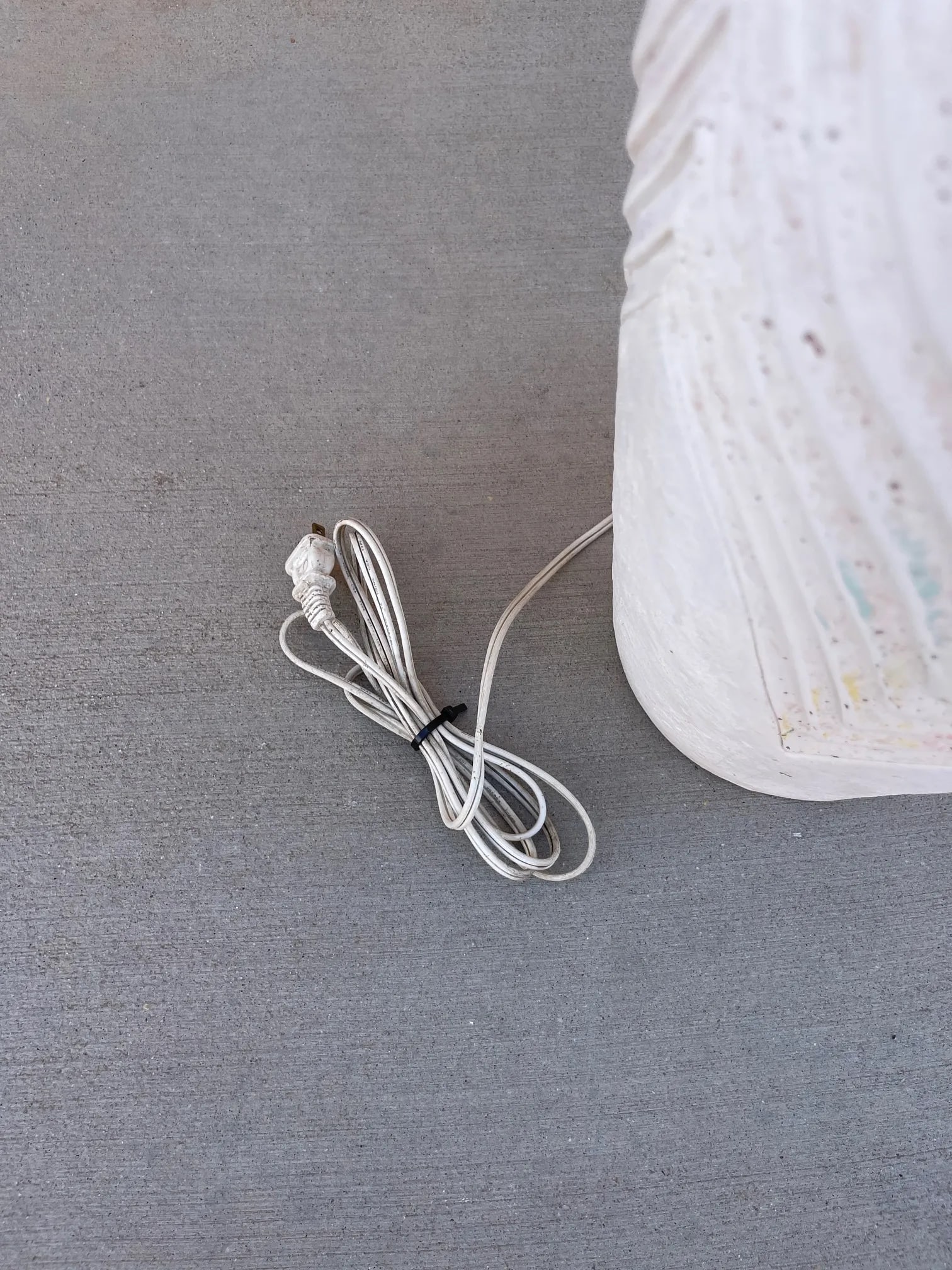 Vintage Postmodern Plaster Table Lamp - 5