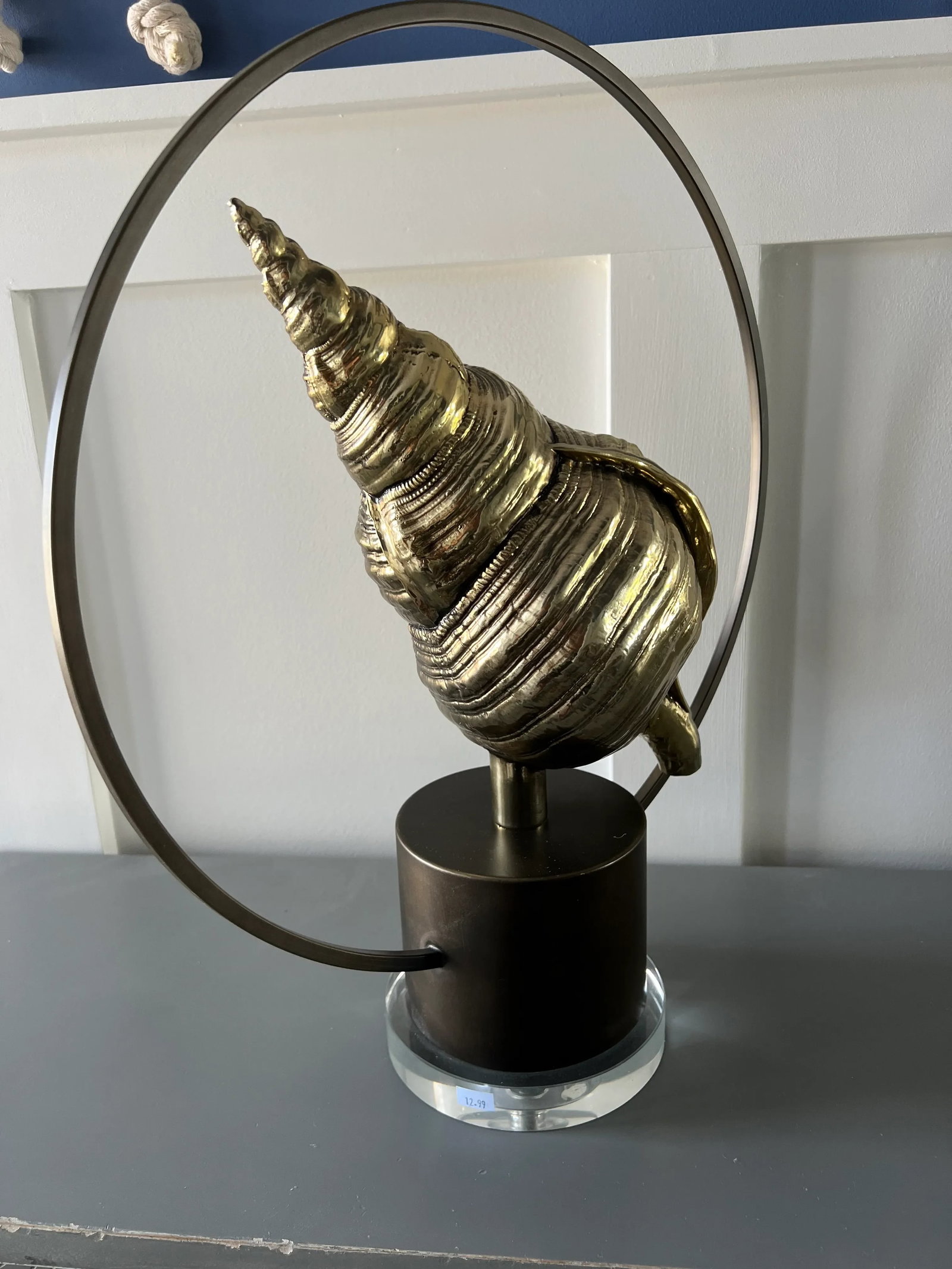 Modern Coastal Chic Seashell Statue - 4