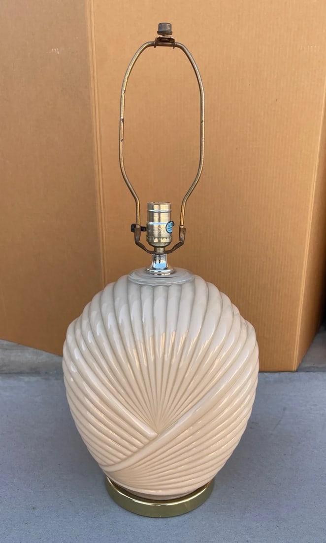 Postmodern Art Deco Peach Table Lamp - 2