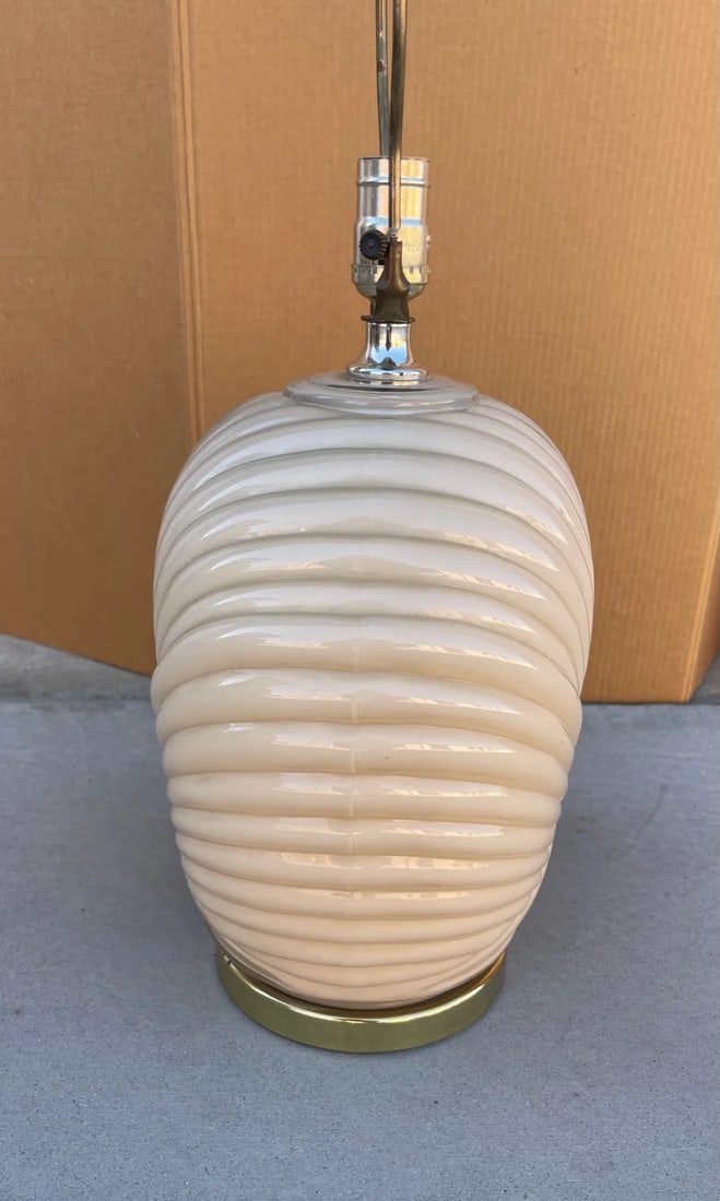 Postmodern Art Deco Peach Table Lamp - 3