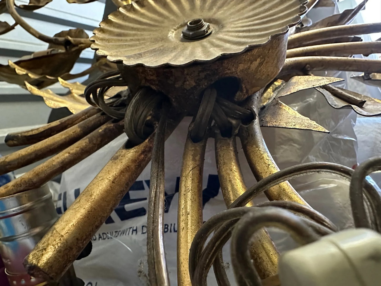 Vintage Hollywood Regency Hans Kogl Gilt Gold Leaf Wall Sconce - 10