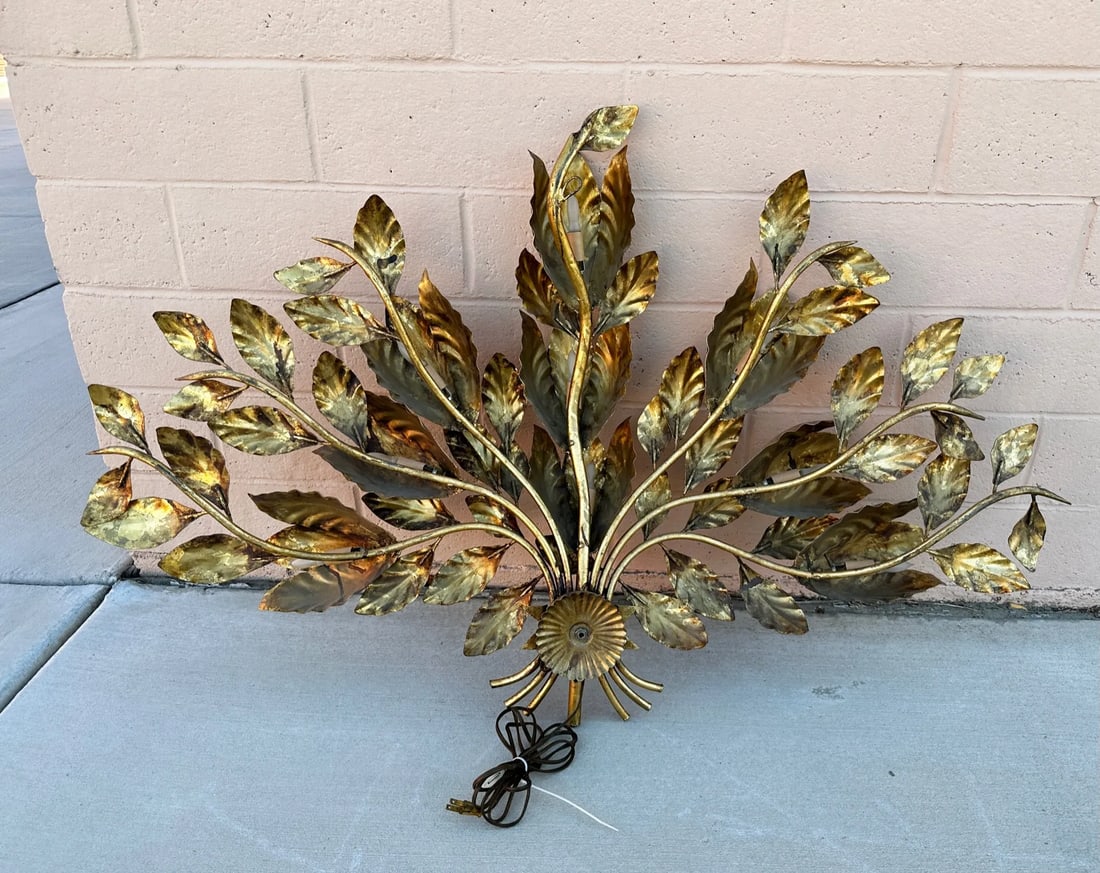 Vintage Hollywood Regency Hans Kogl Gilt Gold Leaf Wall Sconce - 2