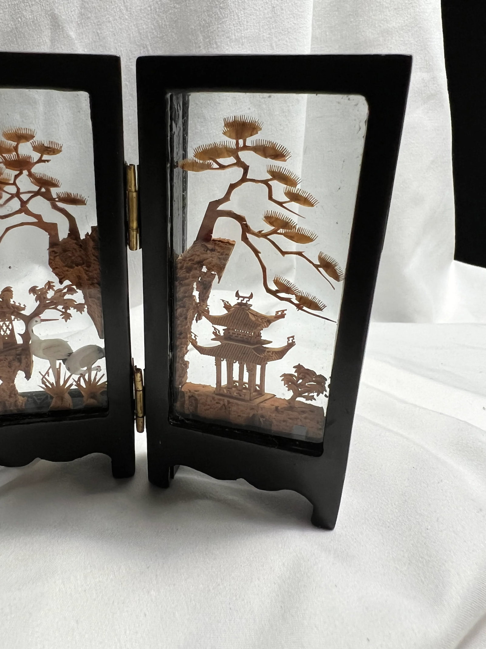Chinoiserie Mini Folding Screen Cork Sculpture Asian Design - 2