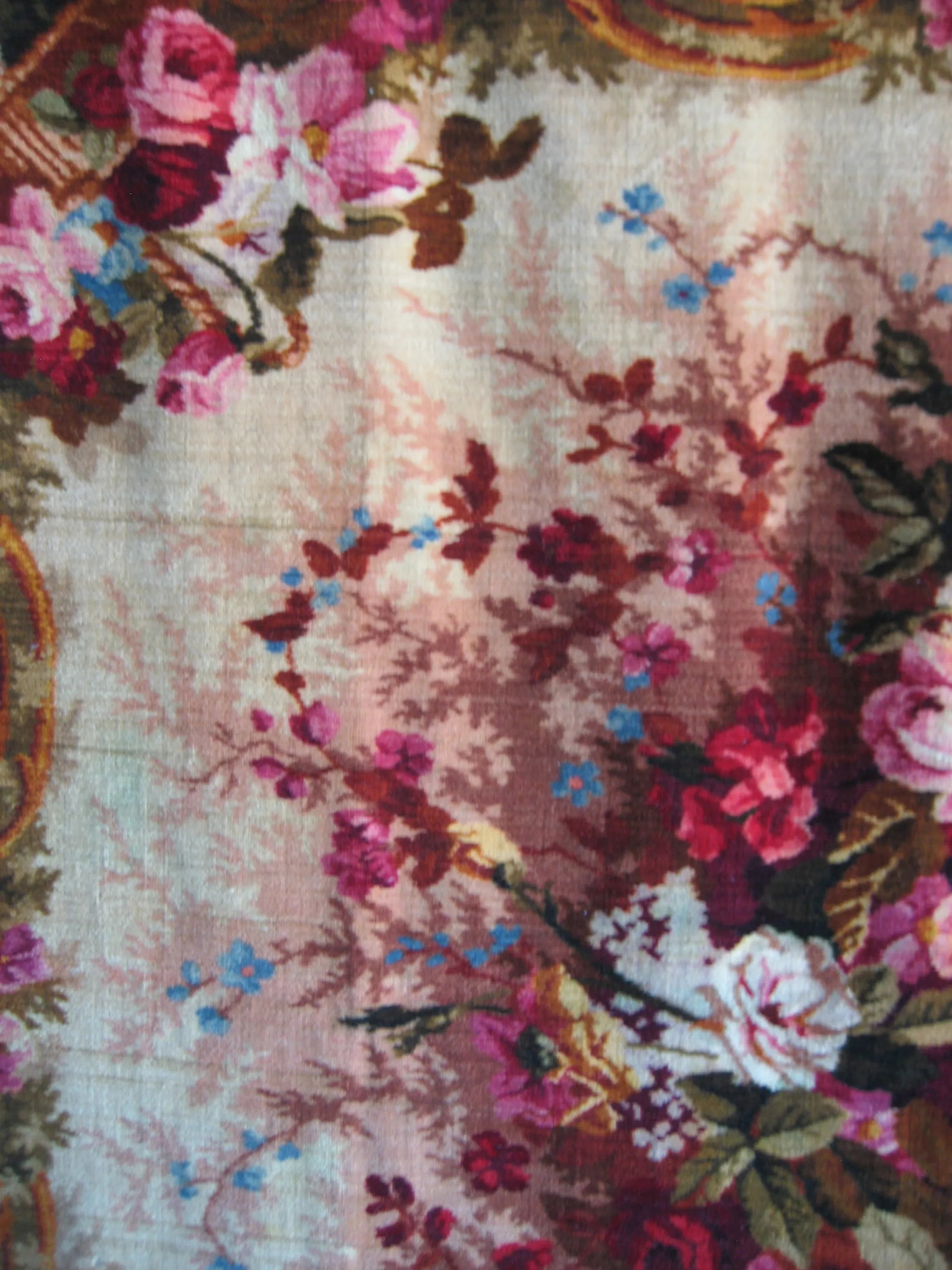 Late 19th Century French Napoleon III Velvet Tablecloth - 11