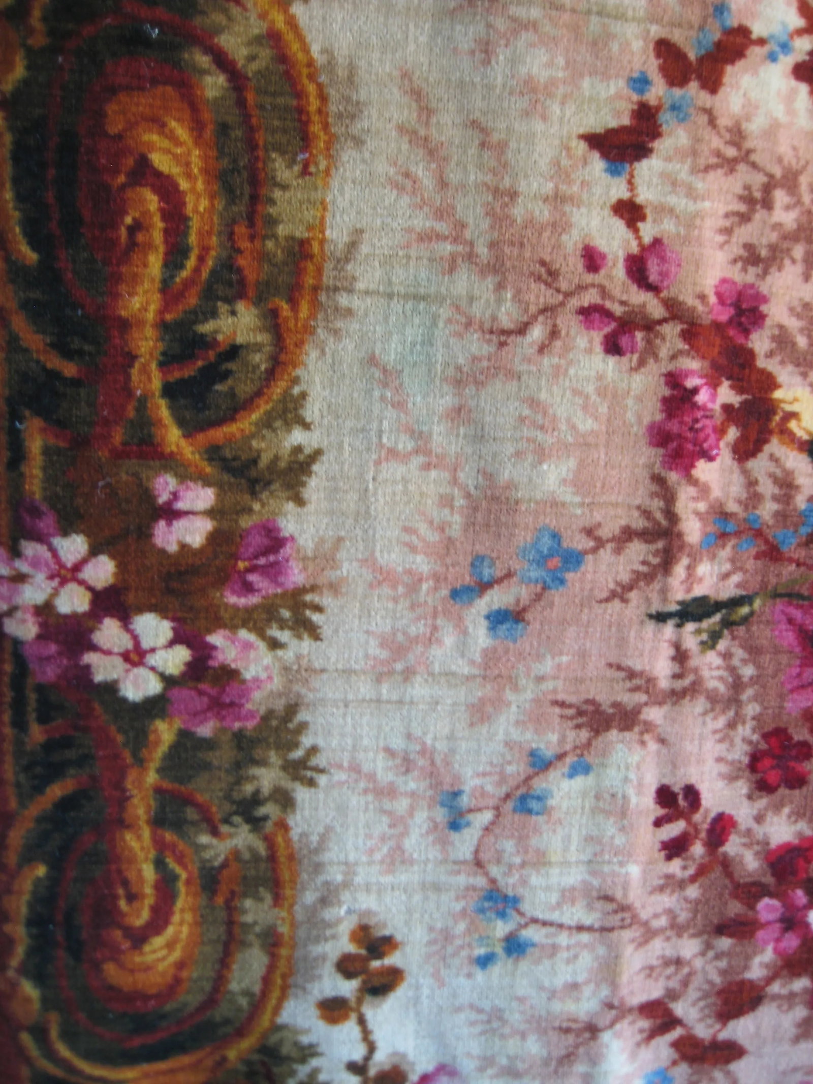 Late 19th Century French Napoleon III Velvet Tablecloth - 4