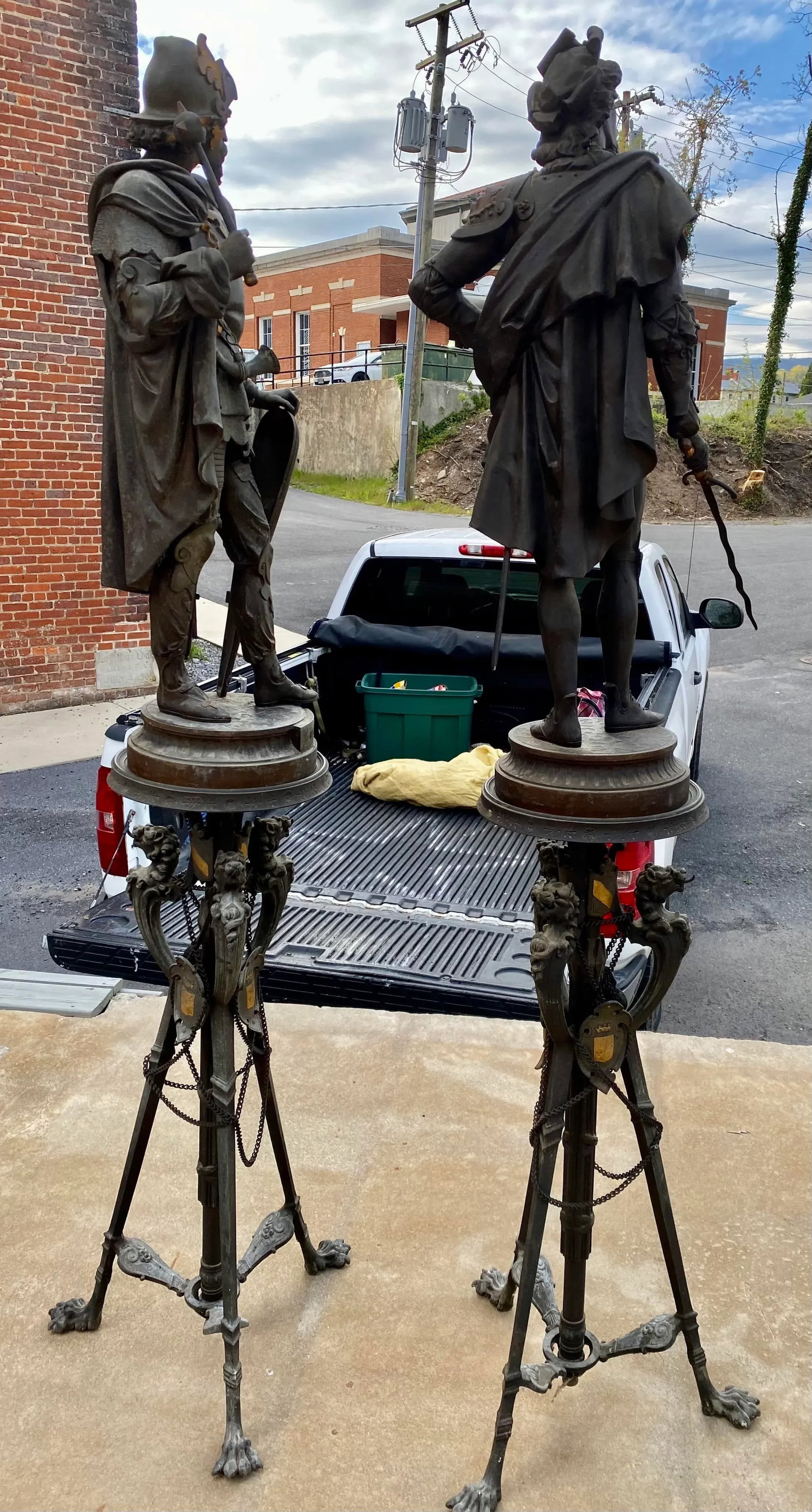 Pair of Late 19th Century Palatial Spelter Medieval Statues Roland & Robert I on Stands - 2