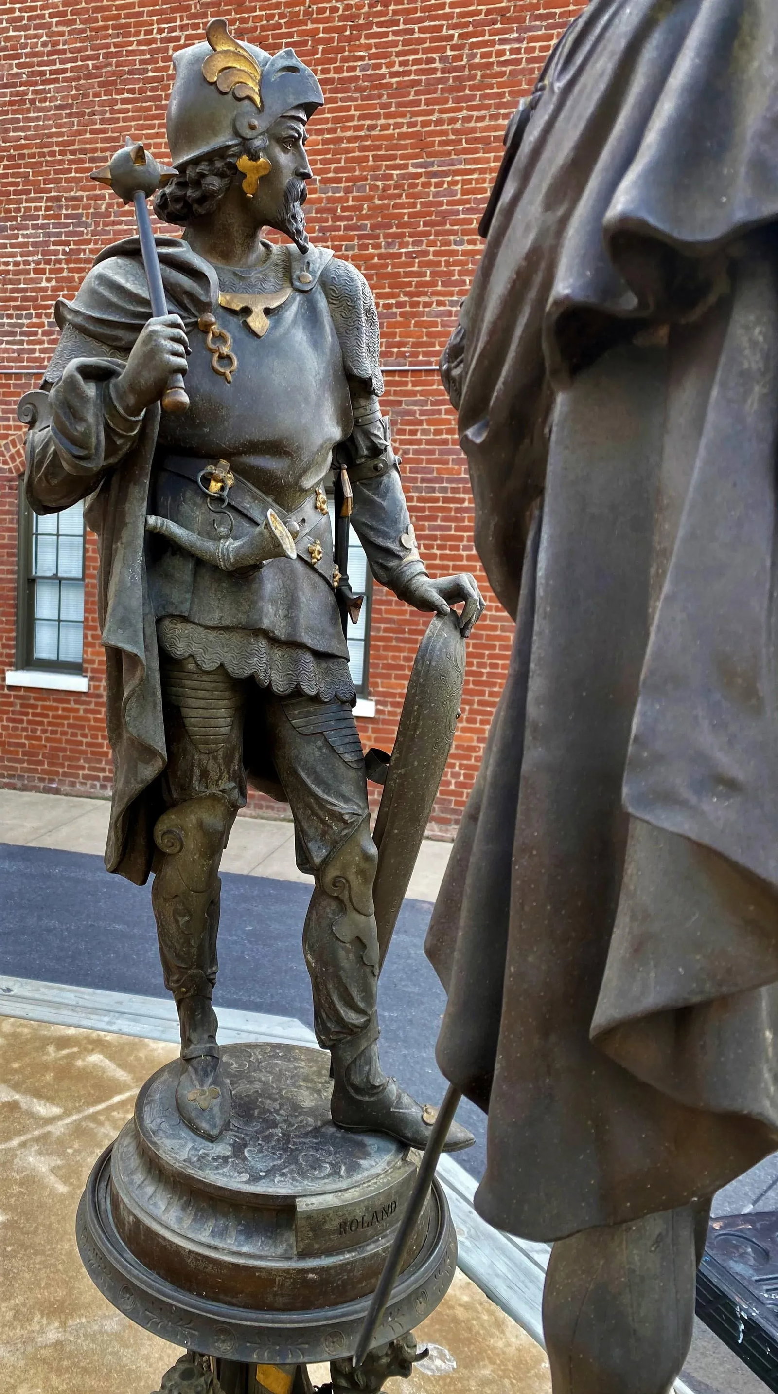 Pair of Late 19th Century Palatial Spelter Medieval Statues Roland & Robert I on Stands - 5