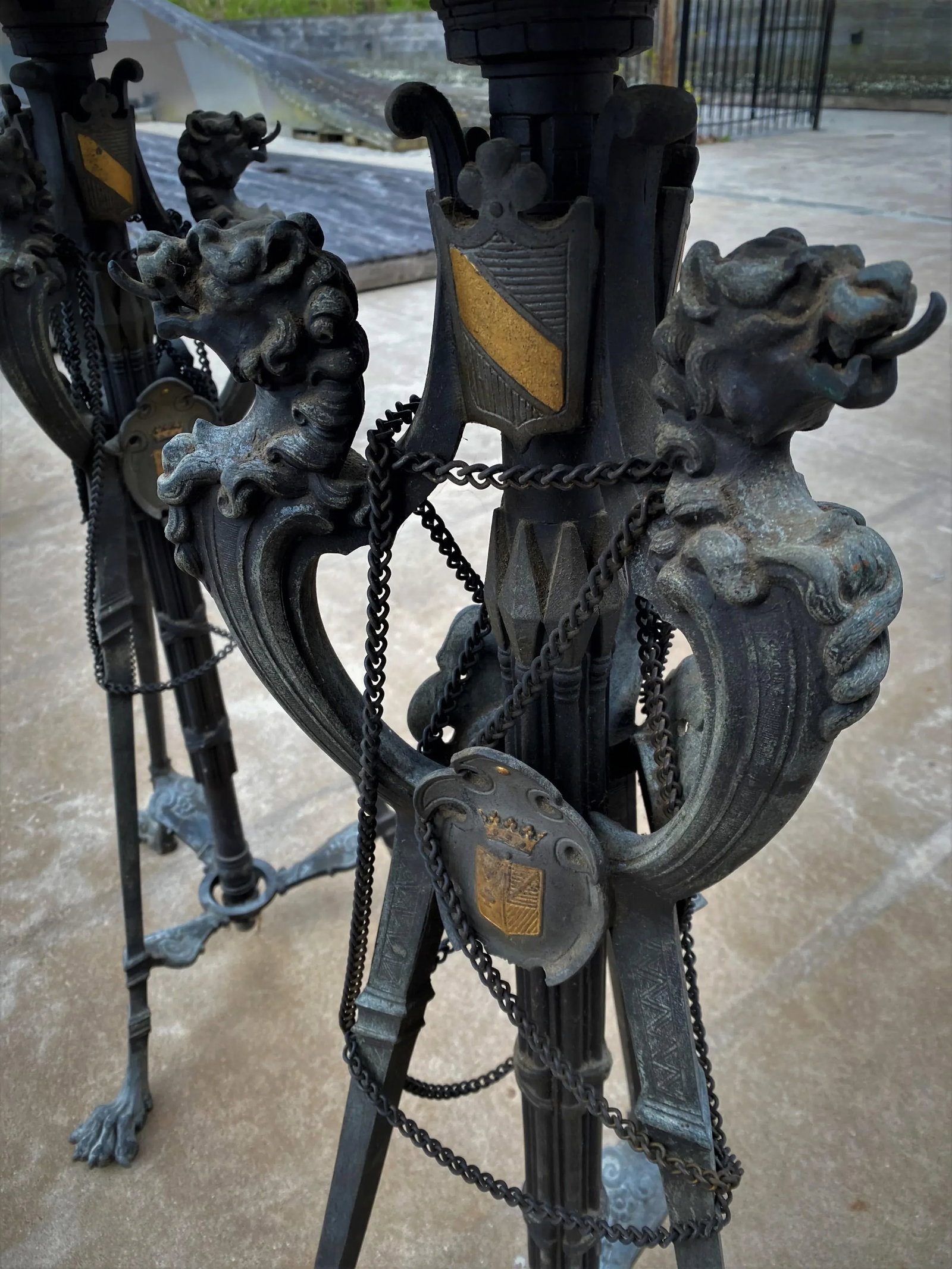 Pair of Late 19th Century Palatial Spelter Medieval Statues Roland & Robert I on Stands - 8