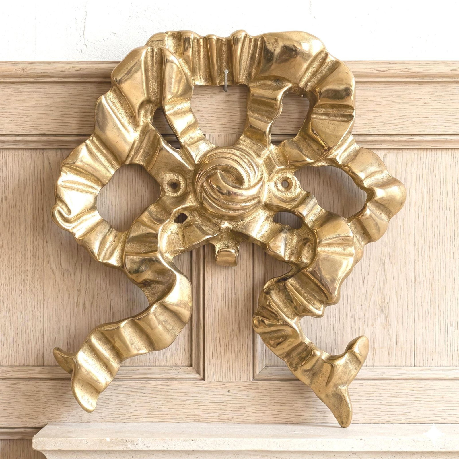 Vintage Gilded Brass Ribbon Bow Wall Hook: French Rococo Hollywood Regency Towel Holder - 2