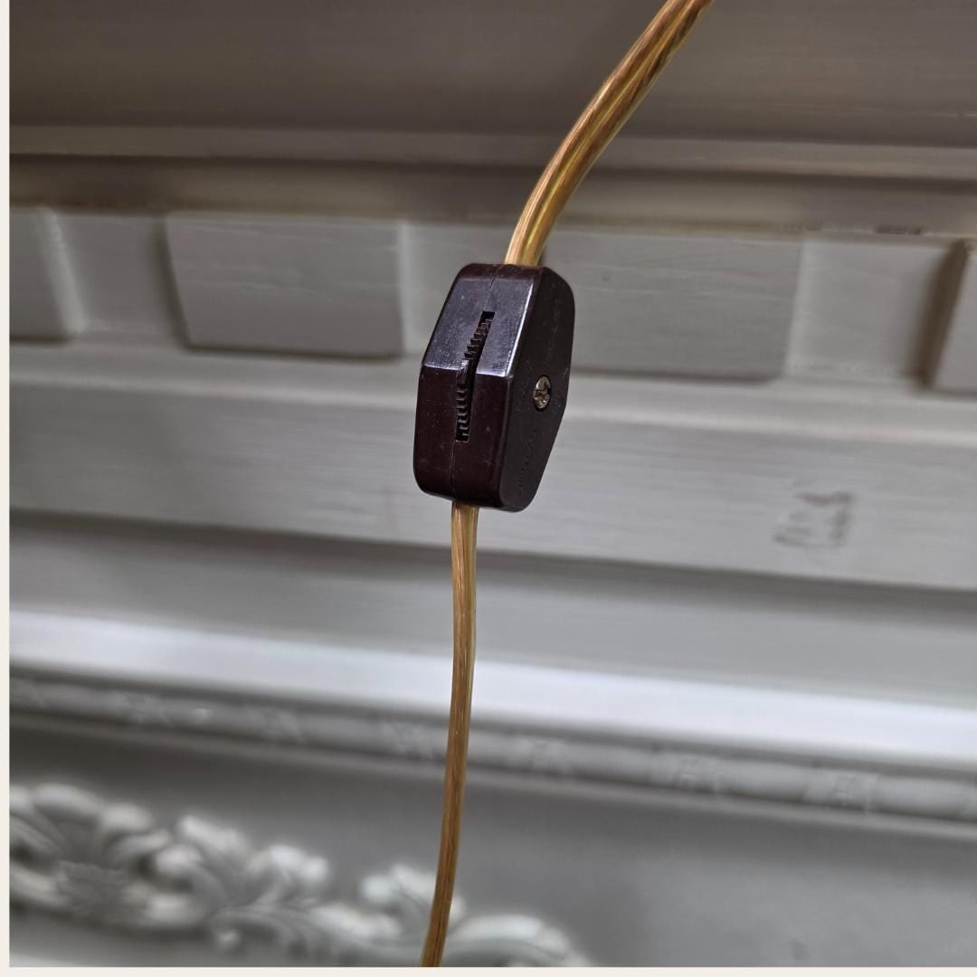 Vintage Solid Brass Pinecone Table Lamp, Small Accent/Bedside Light, Candelabra Bulb, Inline Cord - 4