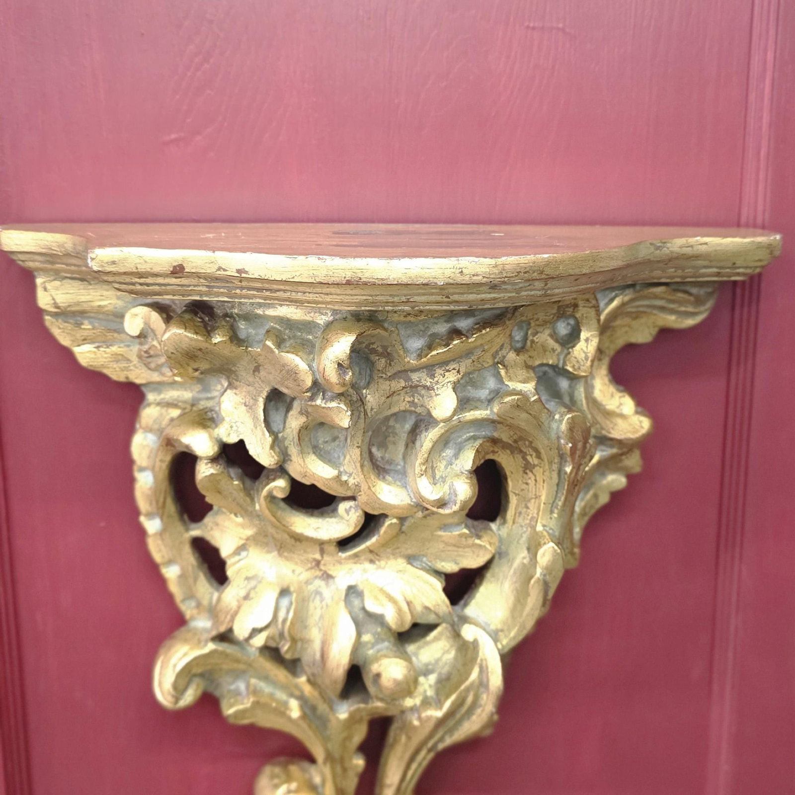 Rococo Giltwood Wall Bracket Shelf, 1960s Carved Gold Corbel, Hollywood Regency - 14