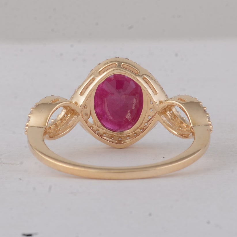 2.25 Ct Oval Ruby 9K Gold Ring - 3