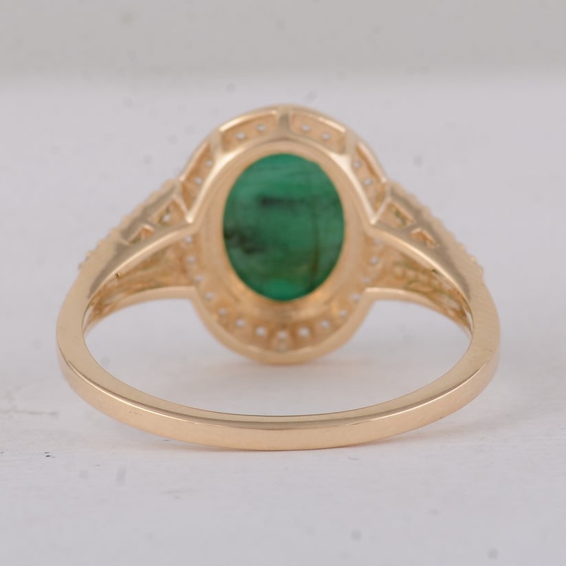 2.31 Ct Oval Emerald 9K Gold Ring - 4