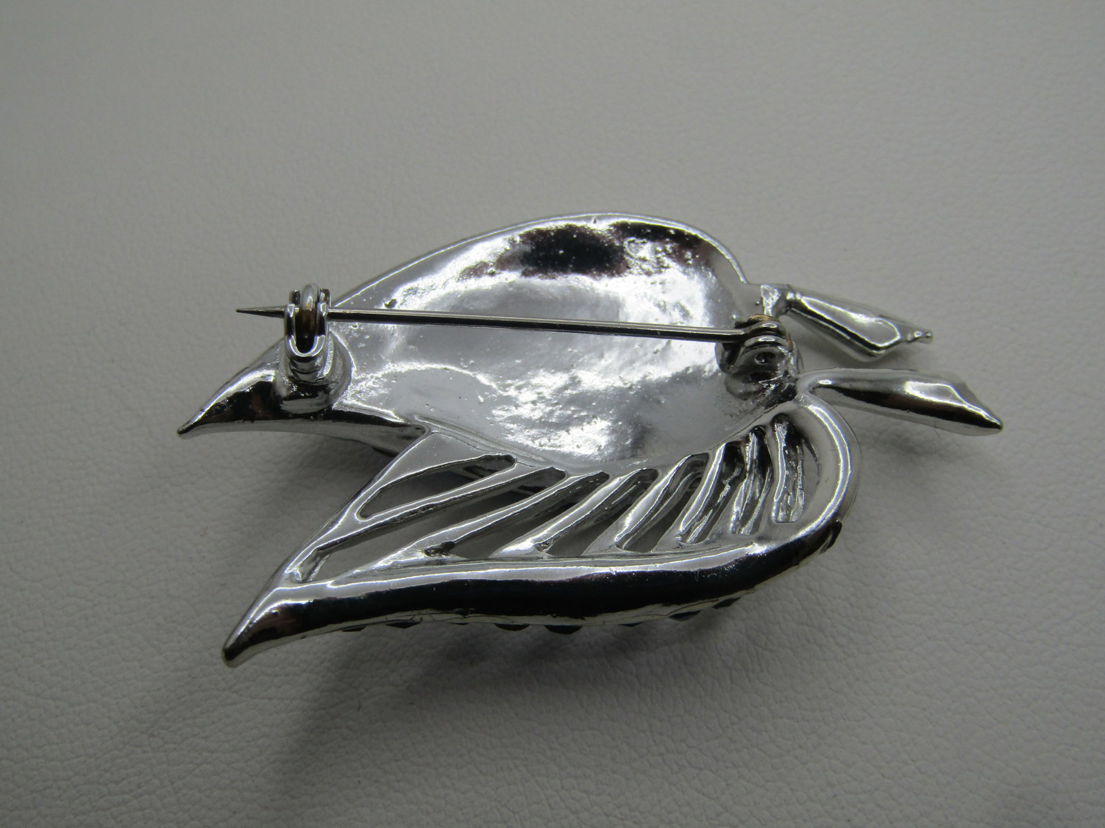 Vintage Double Leaf Blue Rhinestone Brooch, 1950's-1960's (1 of 6)