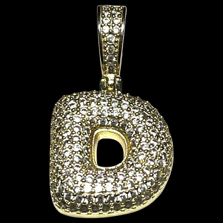 Estate Bubble Letter D Rhinestone Pave Pendant: Title: Estate Bubble Letter D Rhinestone Pave Pendant Description: Estate Bubble Letter D Rhinestone Pave Pendant Hallmarked: No Hallmark Seen Weighs: 9.5 grams Measures Approx: 1.75 x 1 inch
