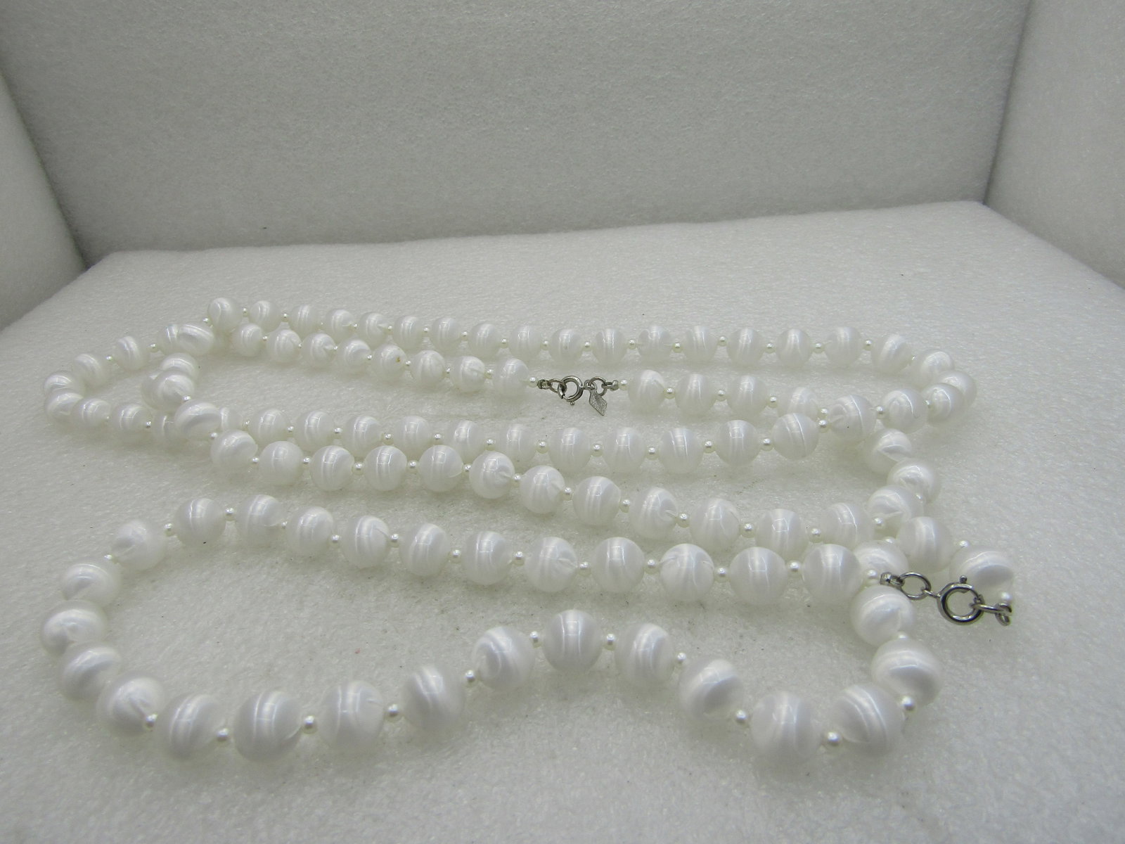 Vintage White Beaded Necklace, Choker, Clip Earrings Set, Sarah Coventry (1 of 7)