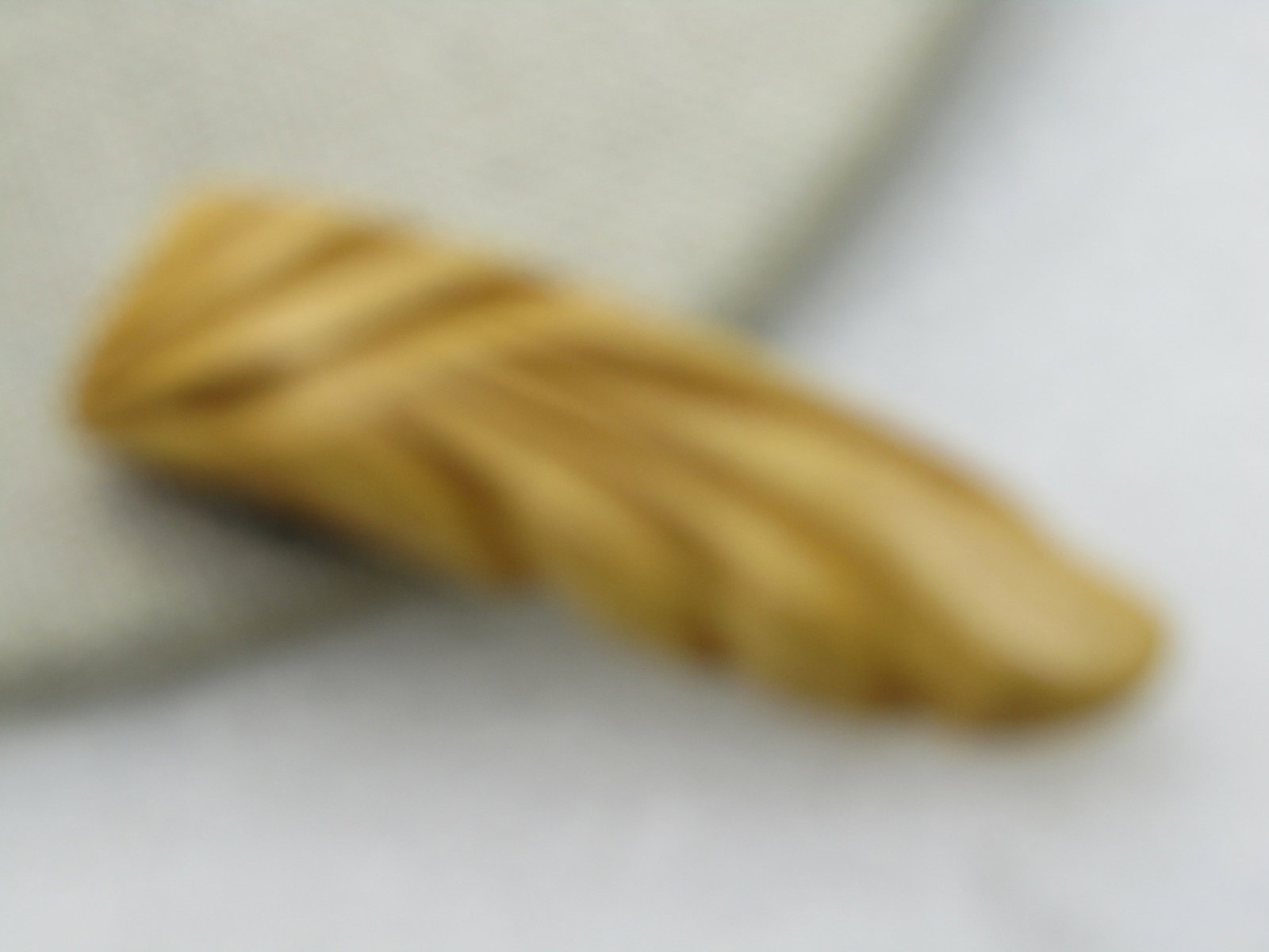 Vintage Carved Bakelite Dress Clip, 2-1/8" by 1/2", Tan - 3