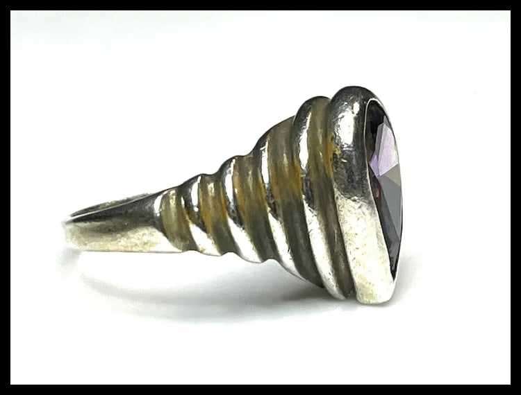 Vintage Sterling Silver Amethyst Ring - 6