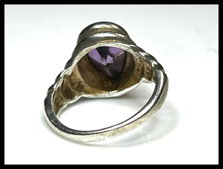 Vintage Sterling Silver Amethyst Ring - 7