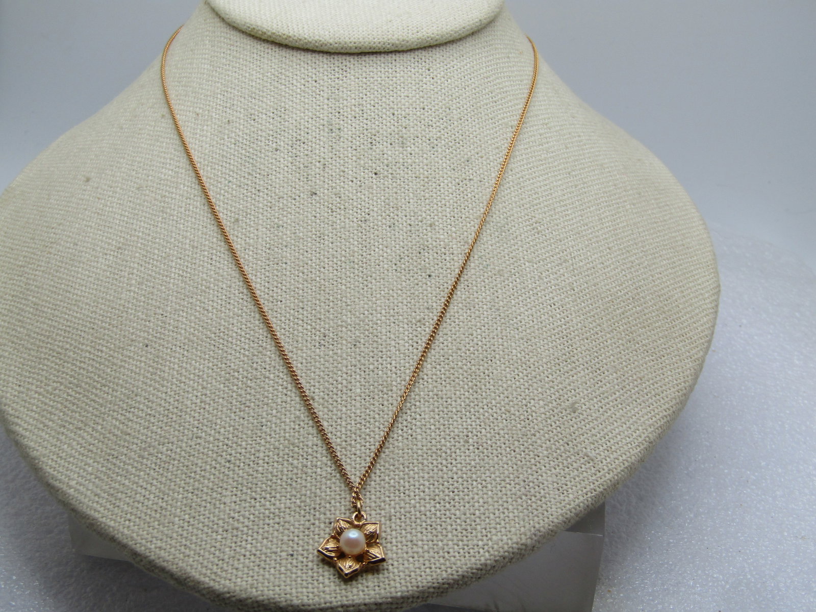 Vintage Faux Pearl Blossom Necklace, 18", 1960's-1970's (1 of 5)