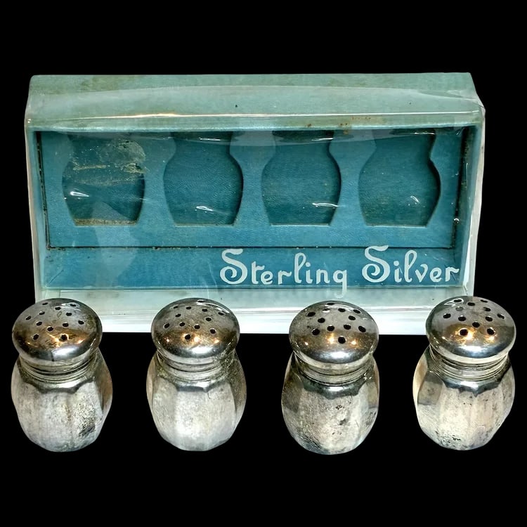 Vintage Reed & Barton Sterling Silver Mini Salt & Pepper Shakers (1 of 5)