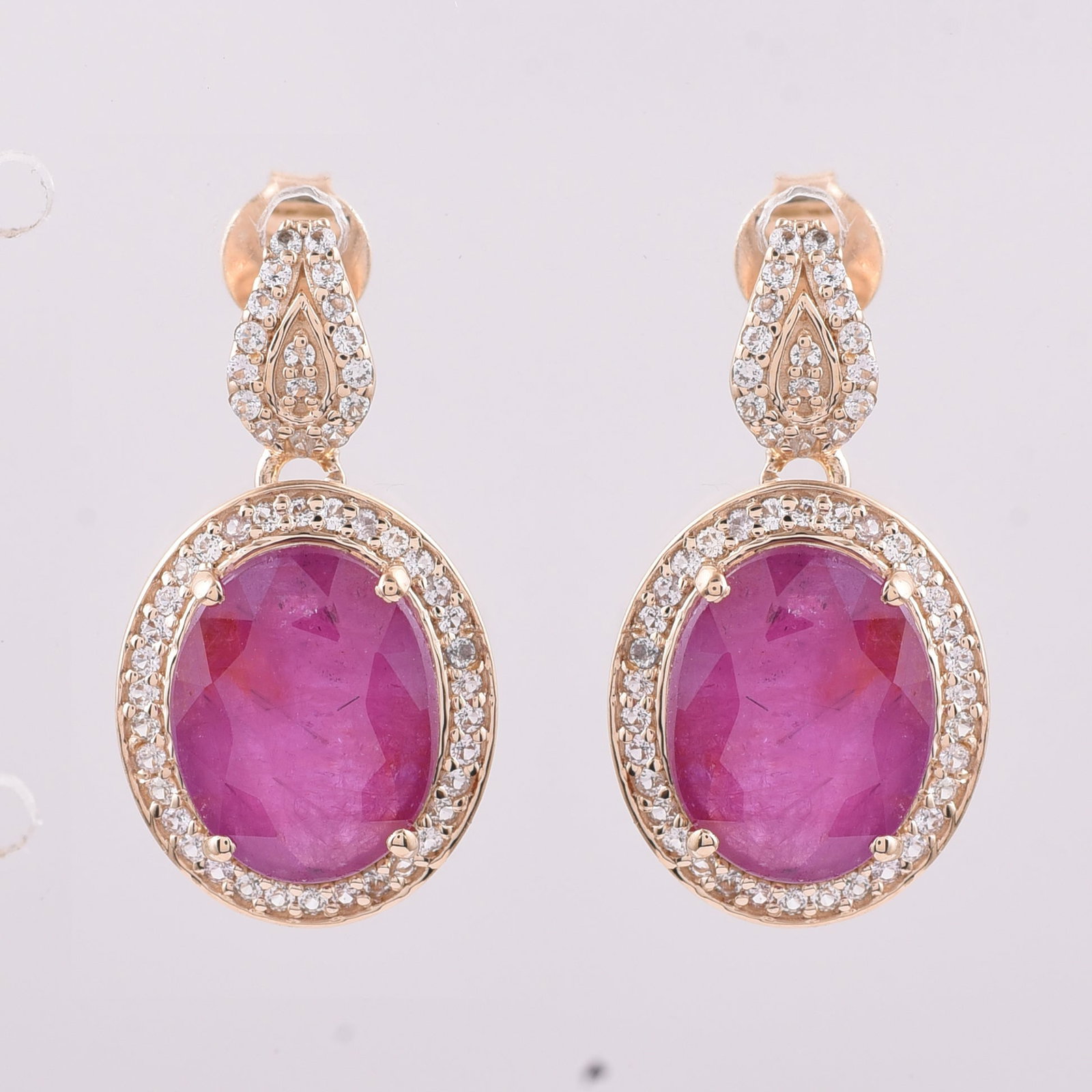 6.89 Ct Oval Ruby 9K Gold Earrings (1 of 5)