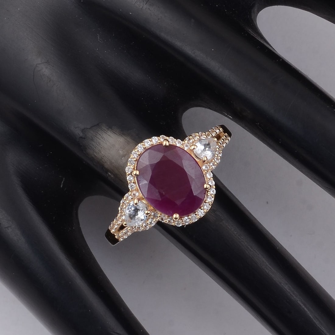 4.01 Ct Oval Ruby 9K Gold Ring - 2