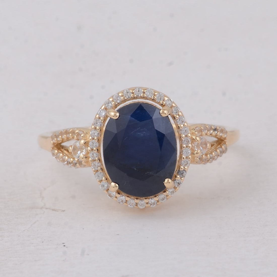 4.10 Ct Oval Blue Sapphire 9K Gold Ring (1 of 5)