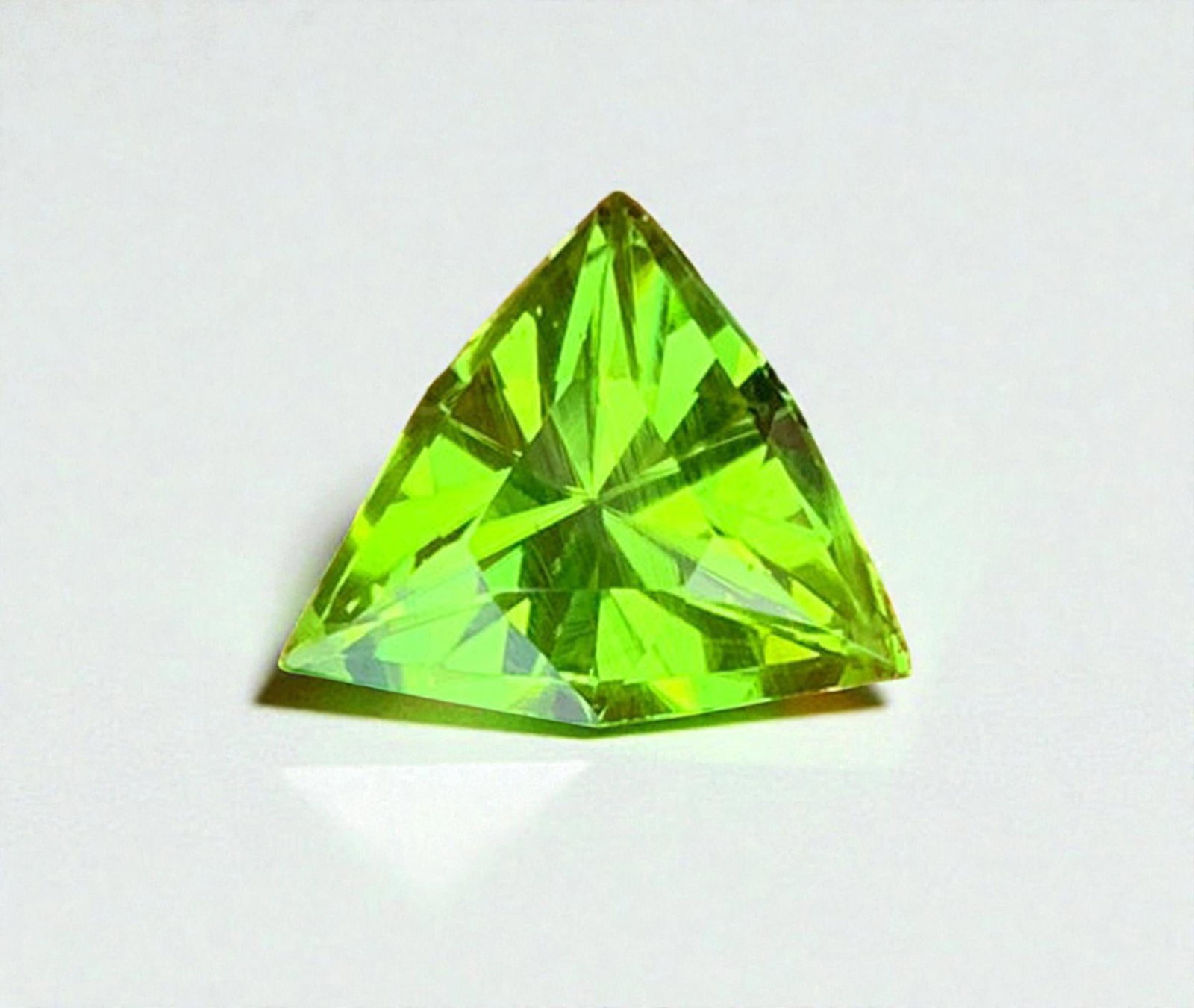 Natural Peridot Gemstone: 3.50 Carat Fancy Cut Loose Stone (1 of 11)