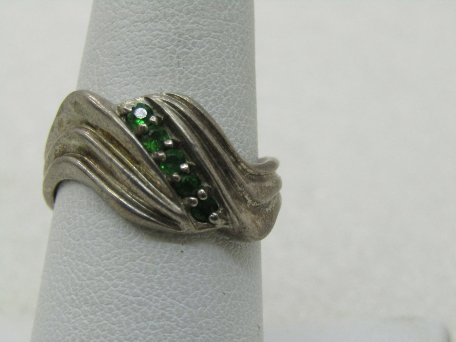 Vintage Sterling Graduated Emerald Ring, Sz. 8, Signed (1 of 7)